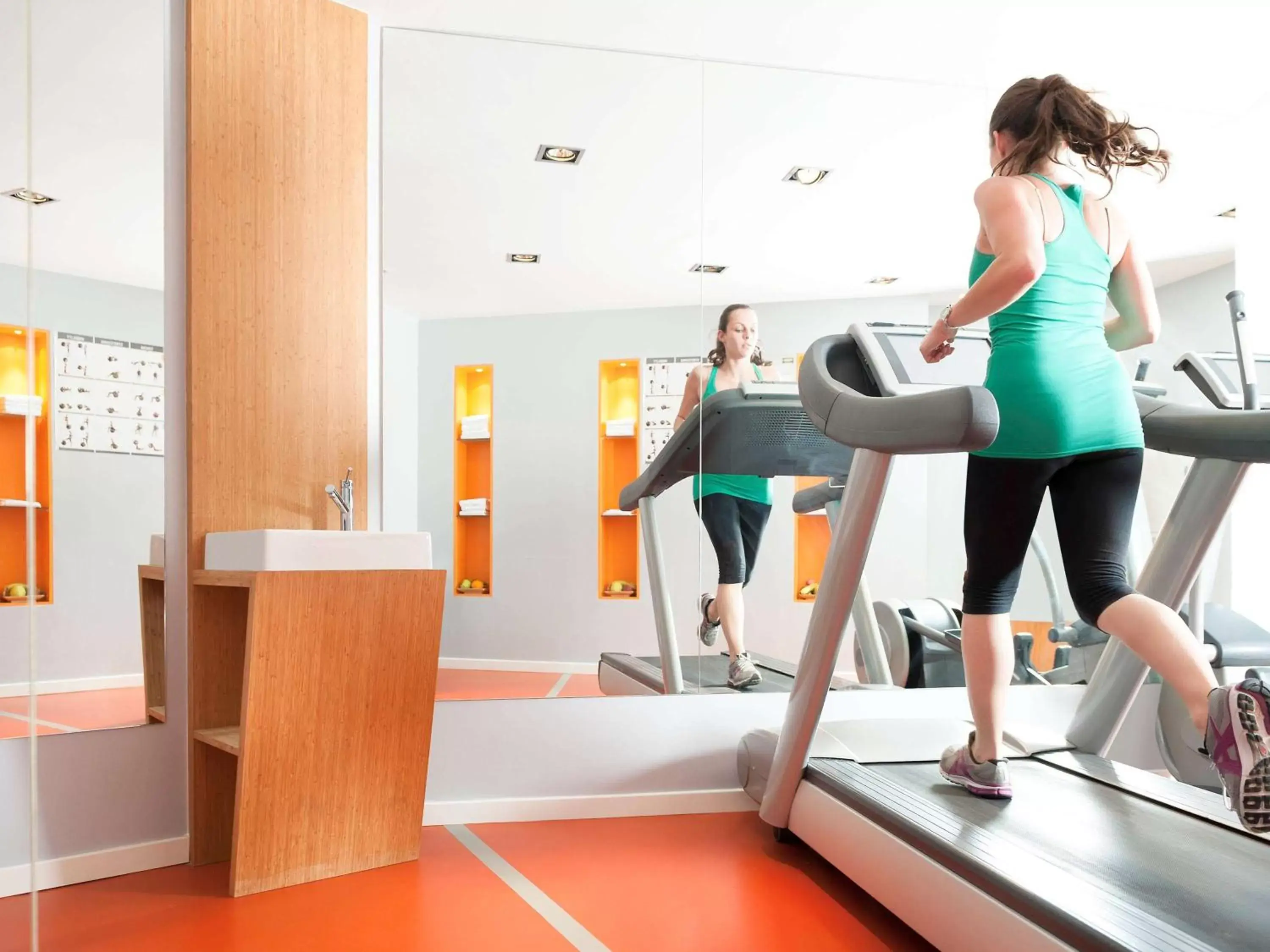 Spa and wellness centre/facilities, Fitness Center/Facilities in Hotel Novotel Brussels Off Grand Place