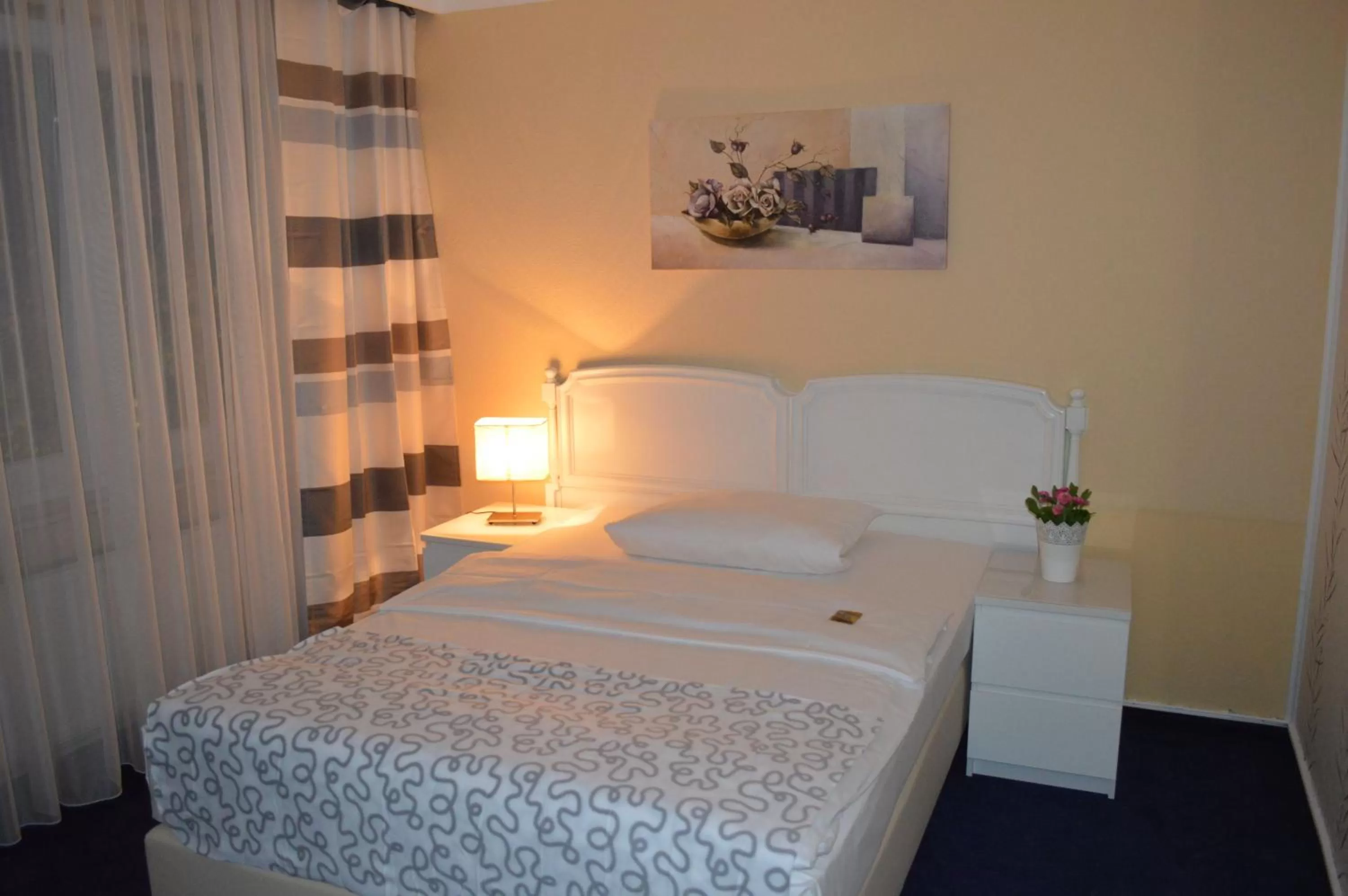 Bed in Hotel Royal Hanau