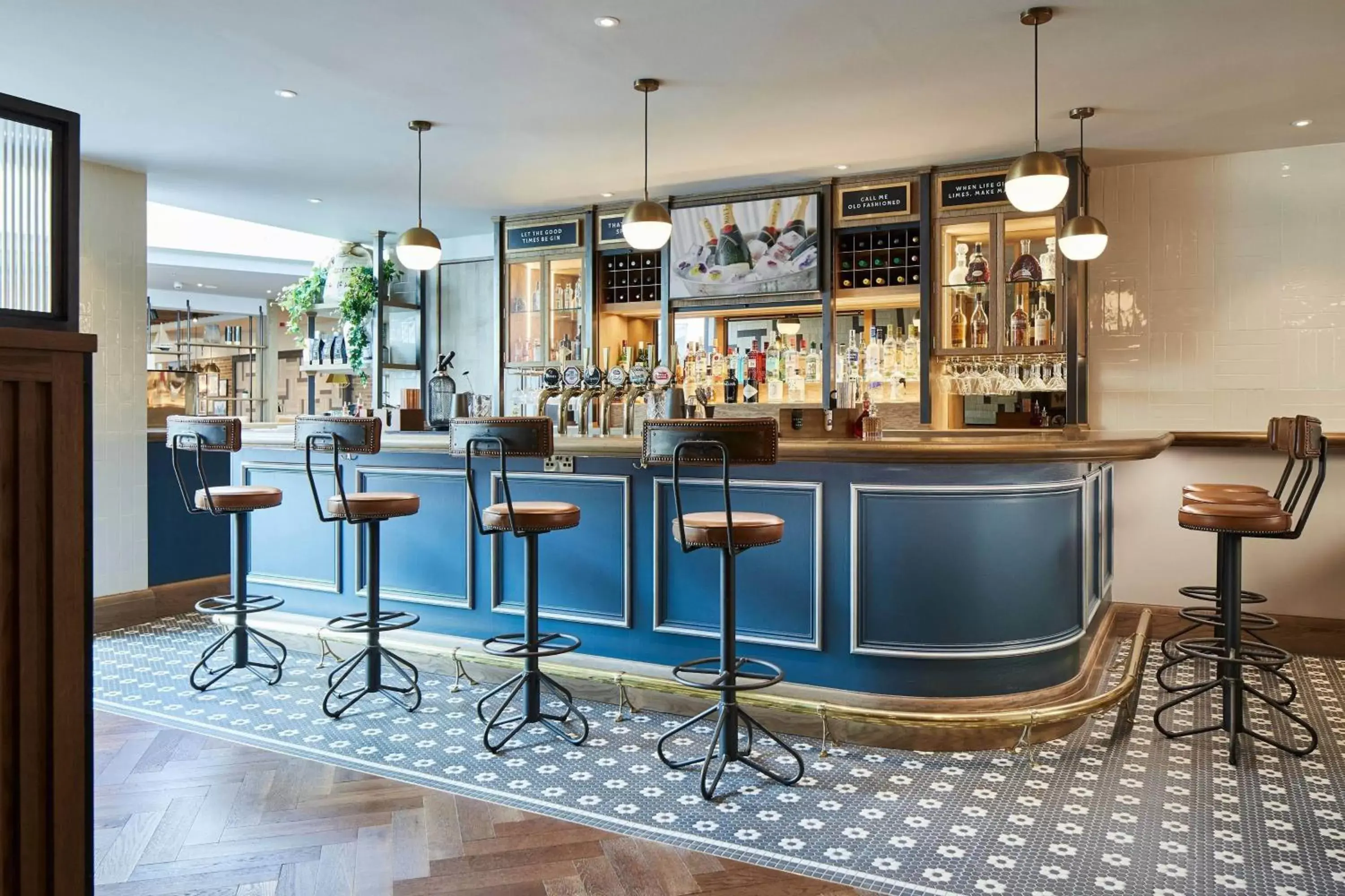 Restaurant/places to eat, Lounge/Bar in London Marriott Hotel Kensington