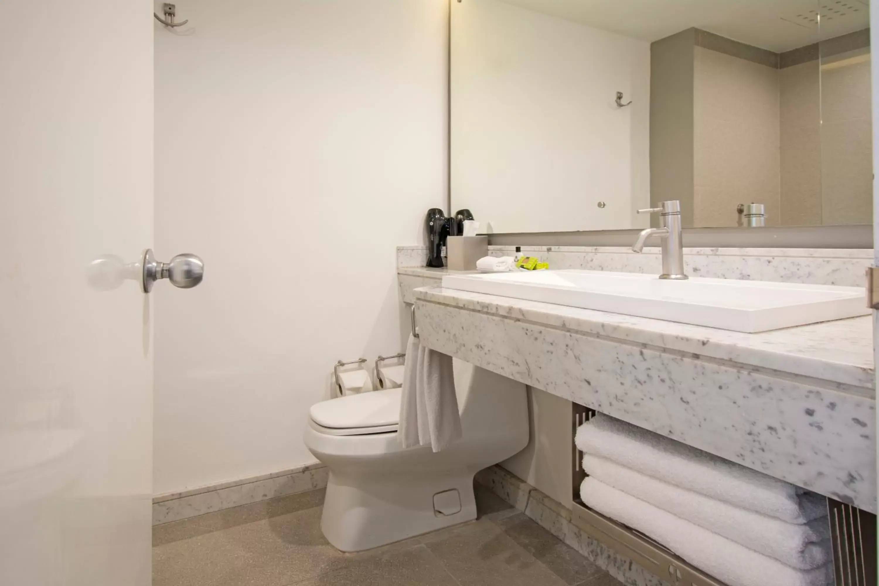 Bathroom in Presidente InterContinental Guadalajara, an IHG Hotel