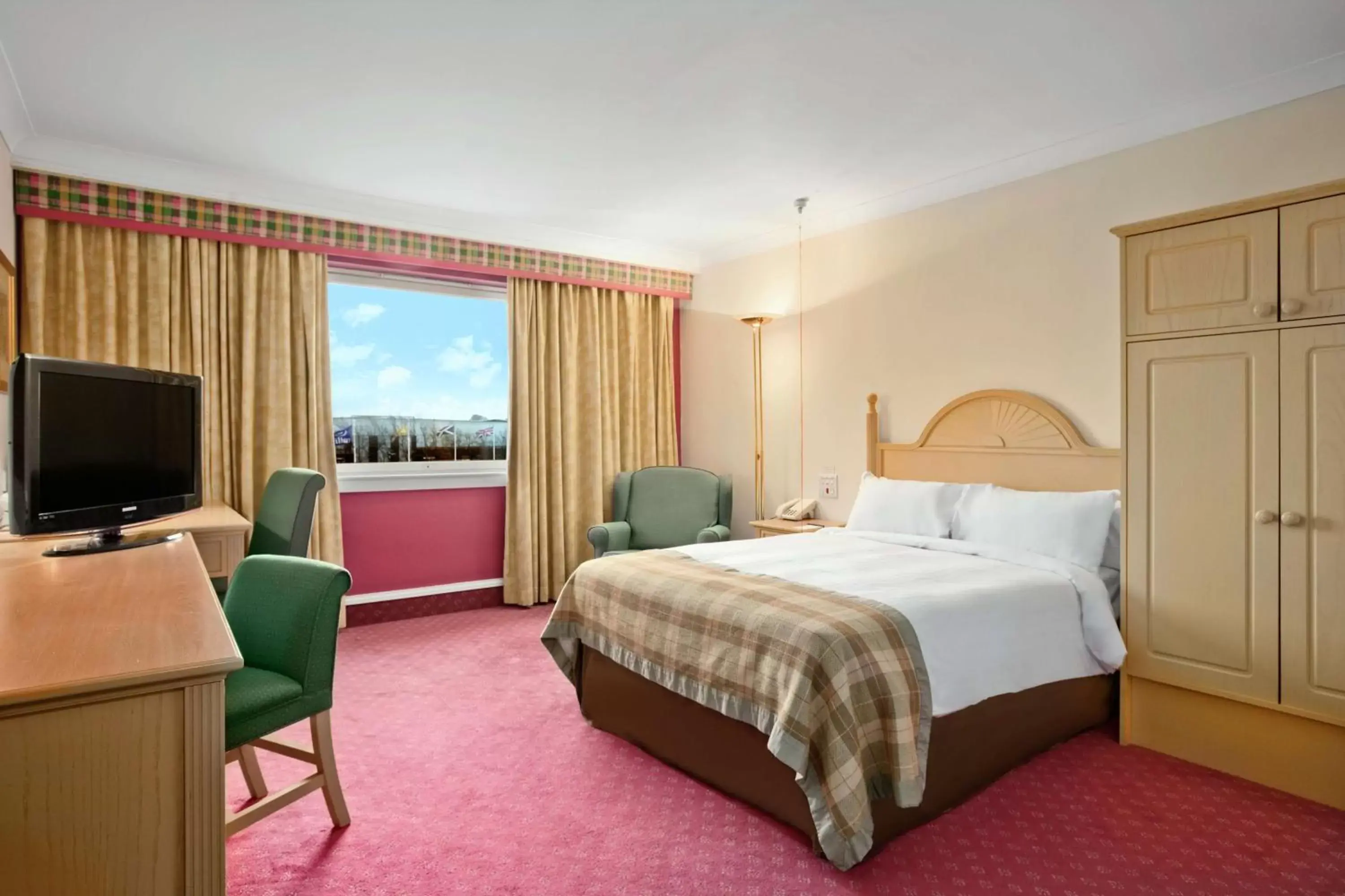 Bedroom, Bed in Doubletree By Hilton Glasgow Strathclyde