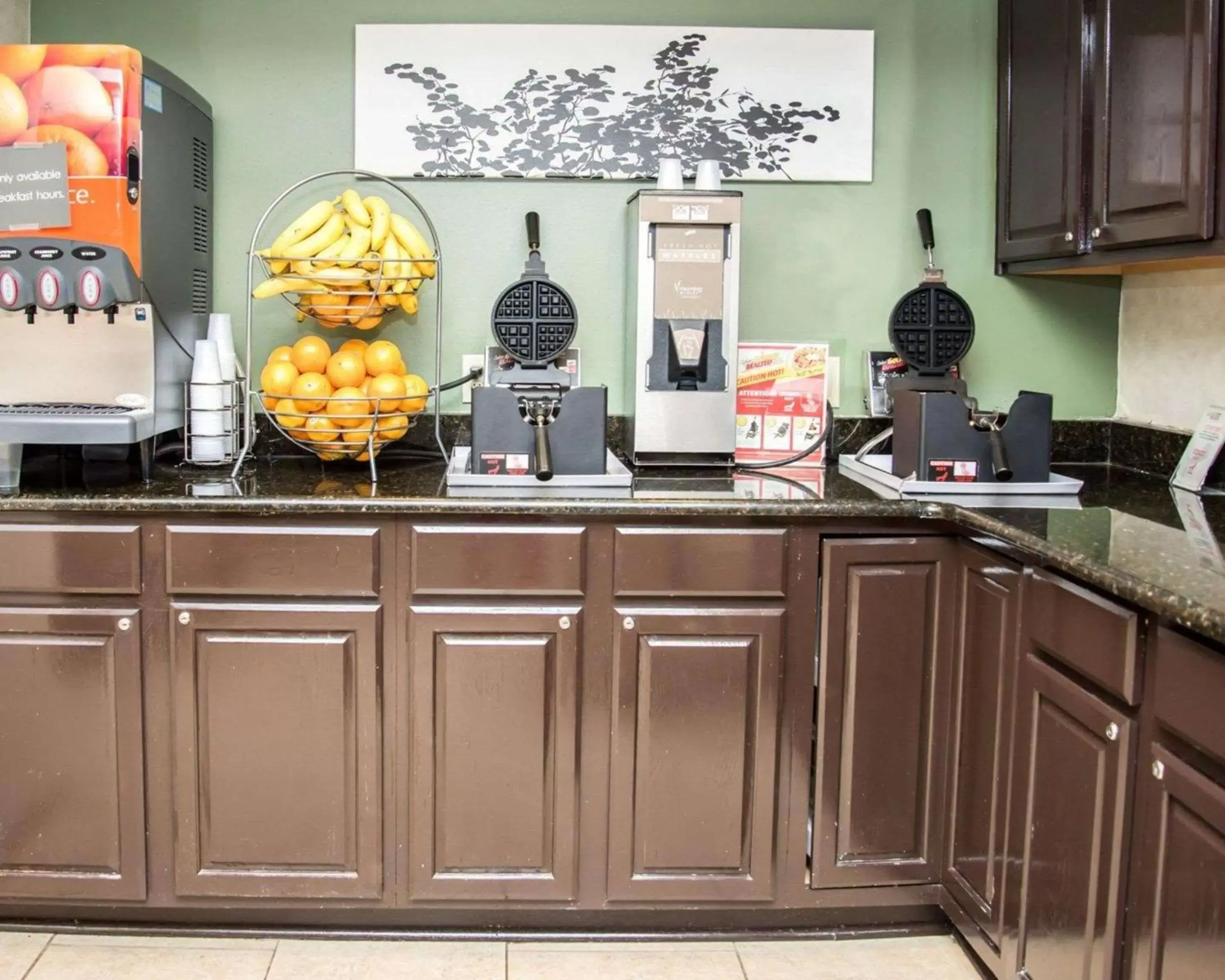 Restaurant/places to eat in Sleep Inn University Place Restaurant/places to eat in Sleep Inn University Place