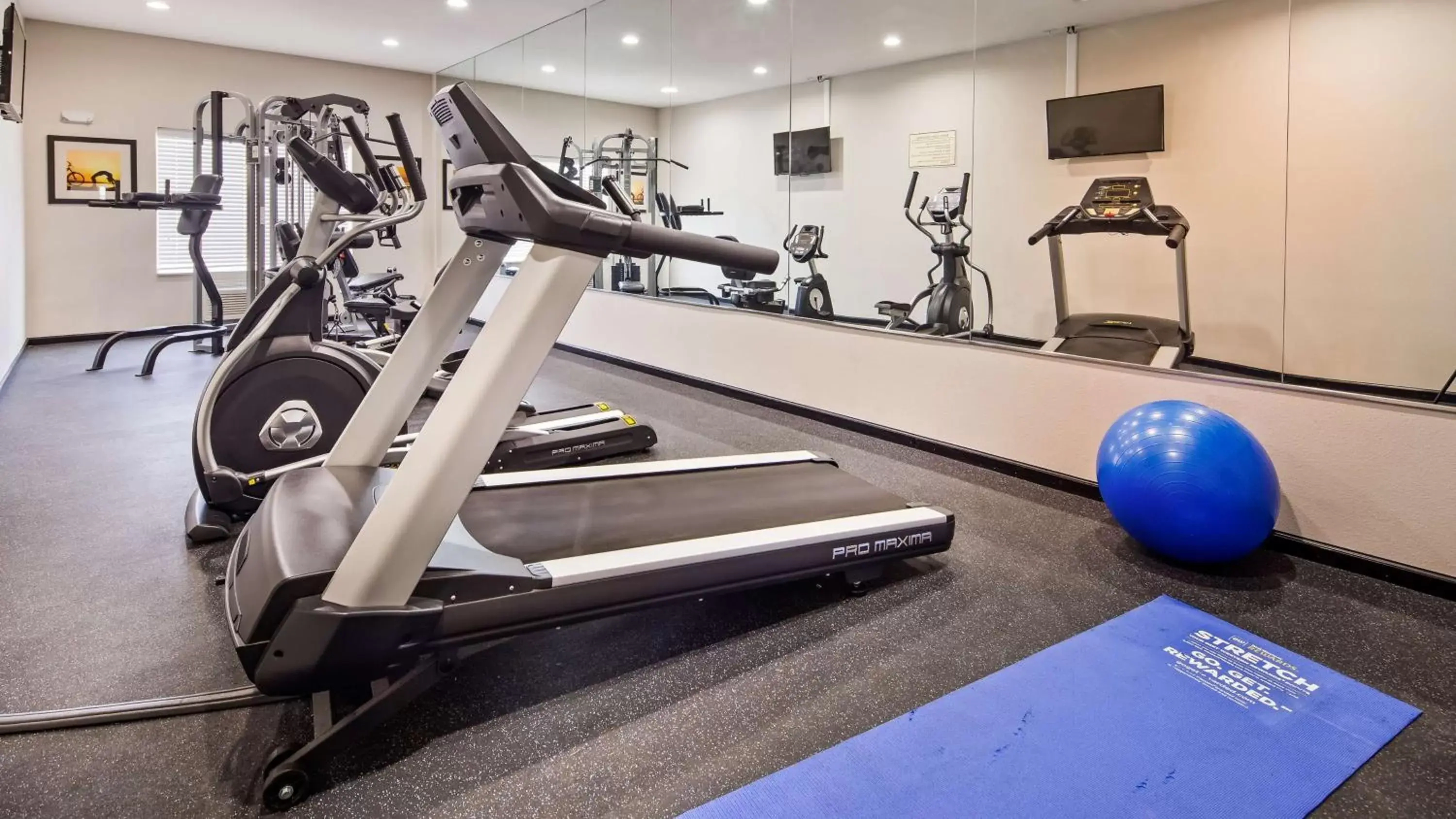 Fitness centre/facilities, Fitness Center/Facilities in Best Western Plus Denver City Hotel & Suites