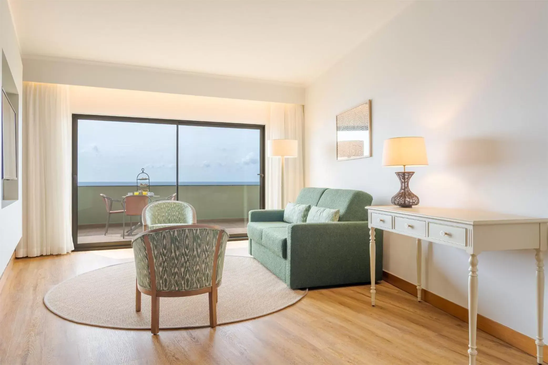 Living room, Seating Area in Pestana Vila Lido Madeira Ocean Hotel