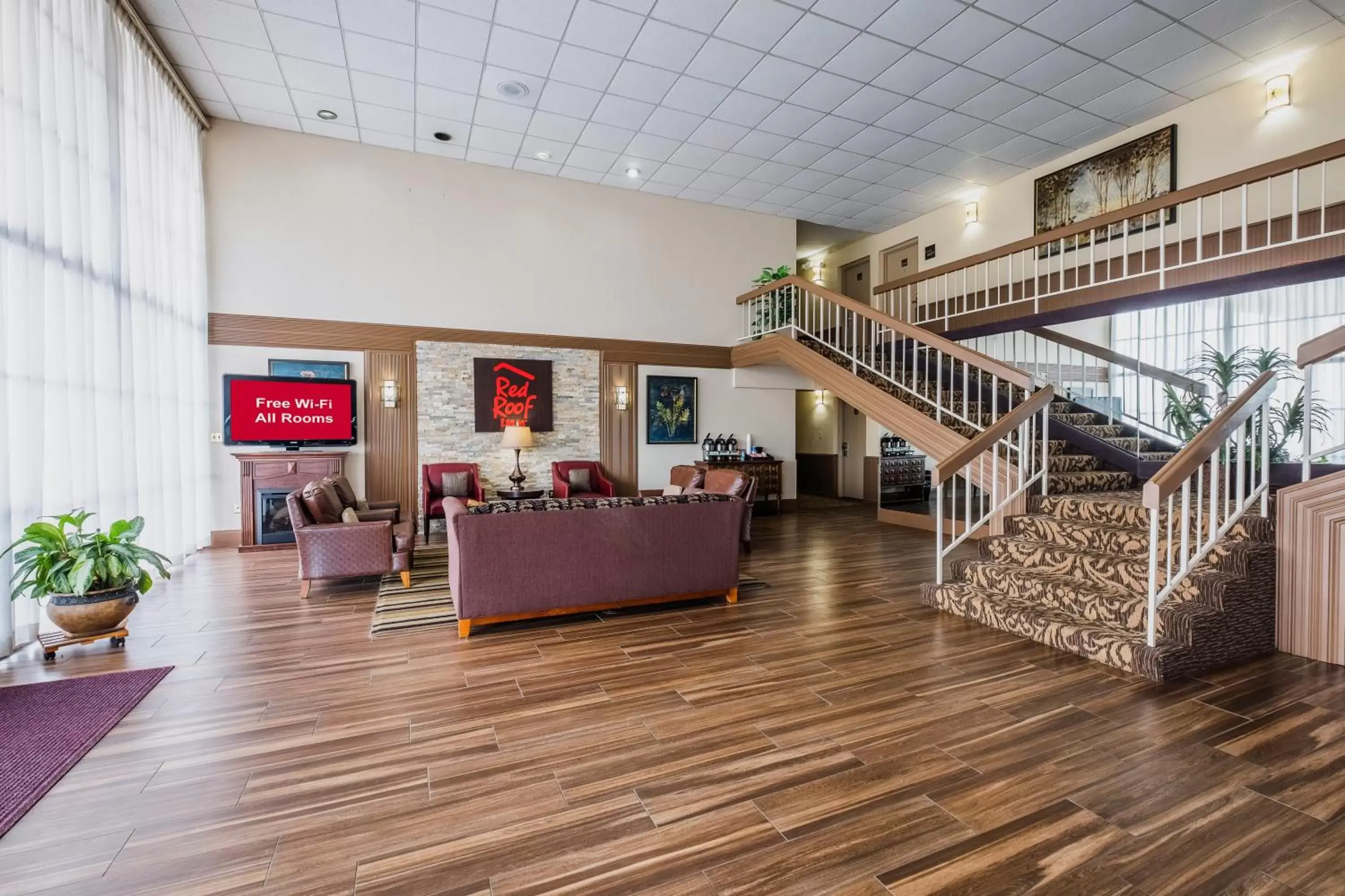 Lobby or reception, Lounge/Bar in Red Roof Inn Meridian