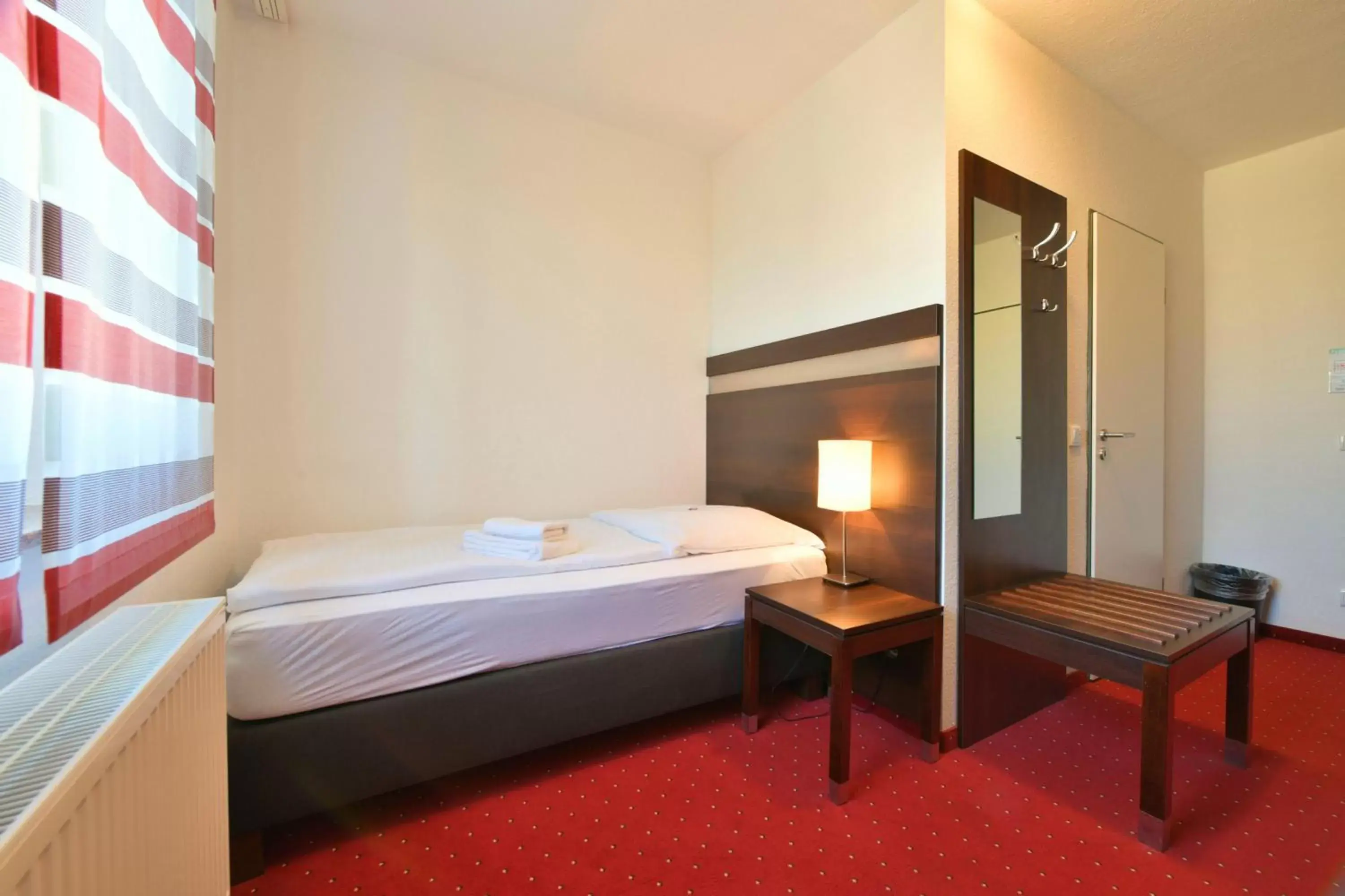 Comfort Single Room in SKYHOTEL Merseburg