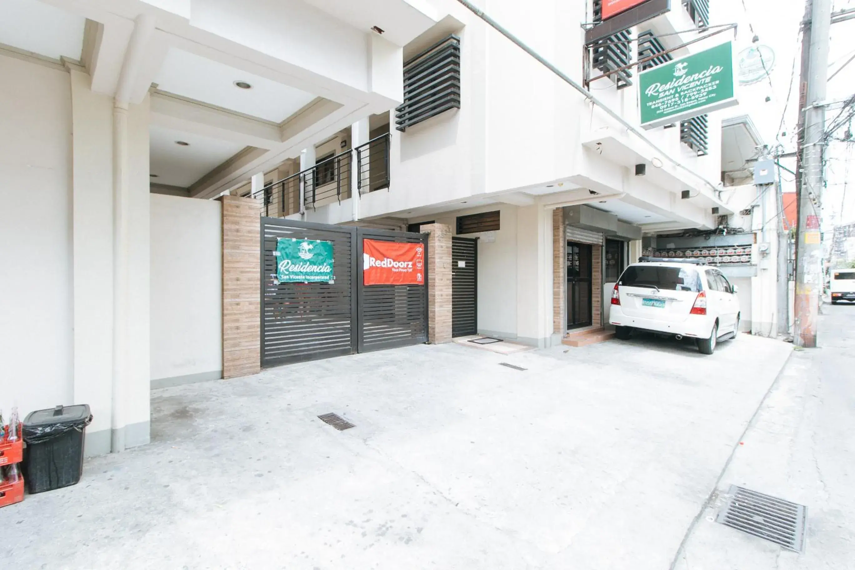 Property building in RedDoorz near Pasay Taft