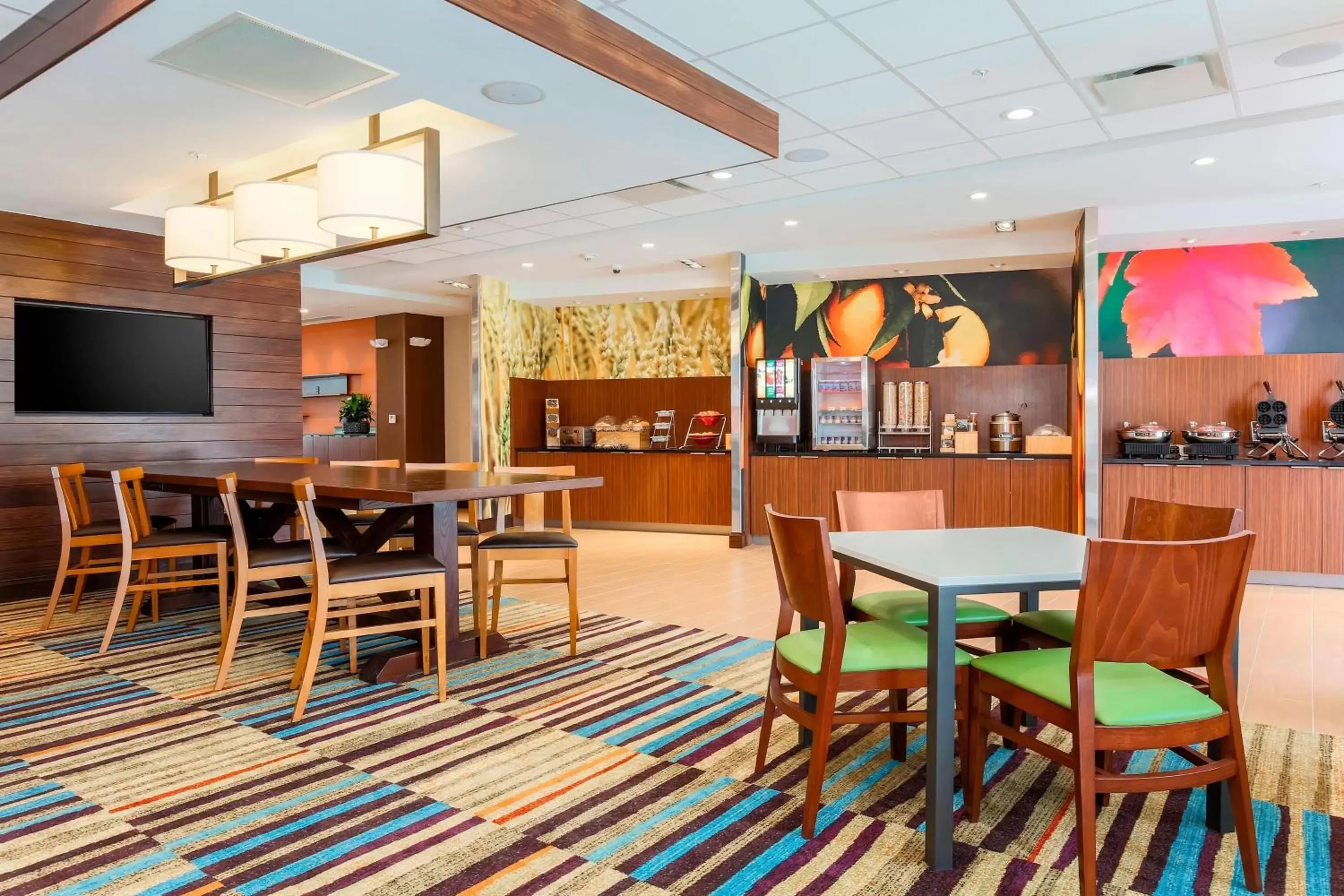 Restaurant/places to eat in Fairfield Inn & Suites by Marriott Decatur at Decatur Conference Center