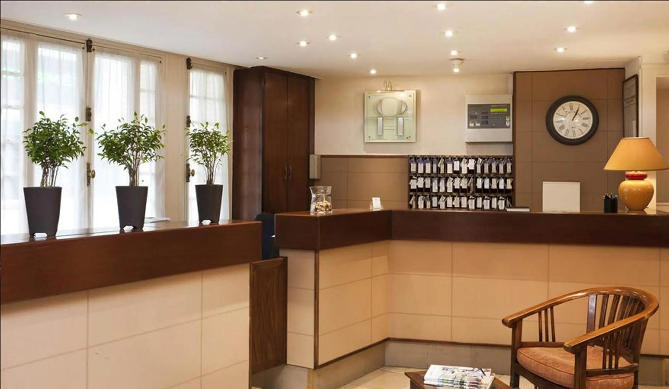 Lobby or reception in L'Ouest Hotel