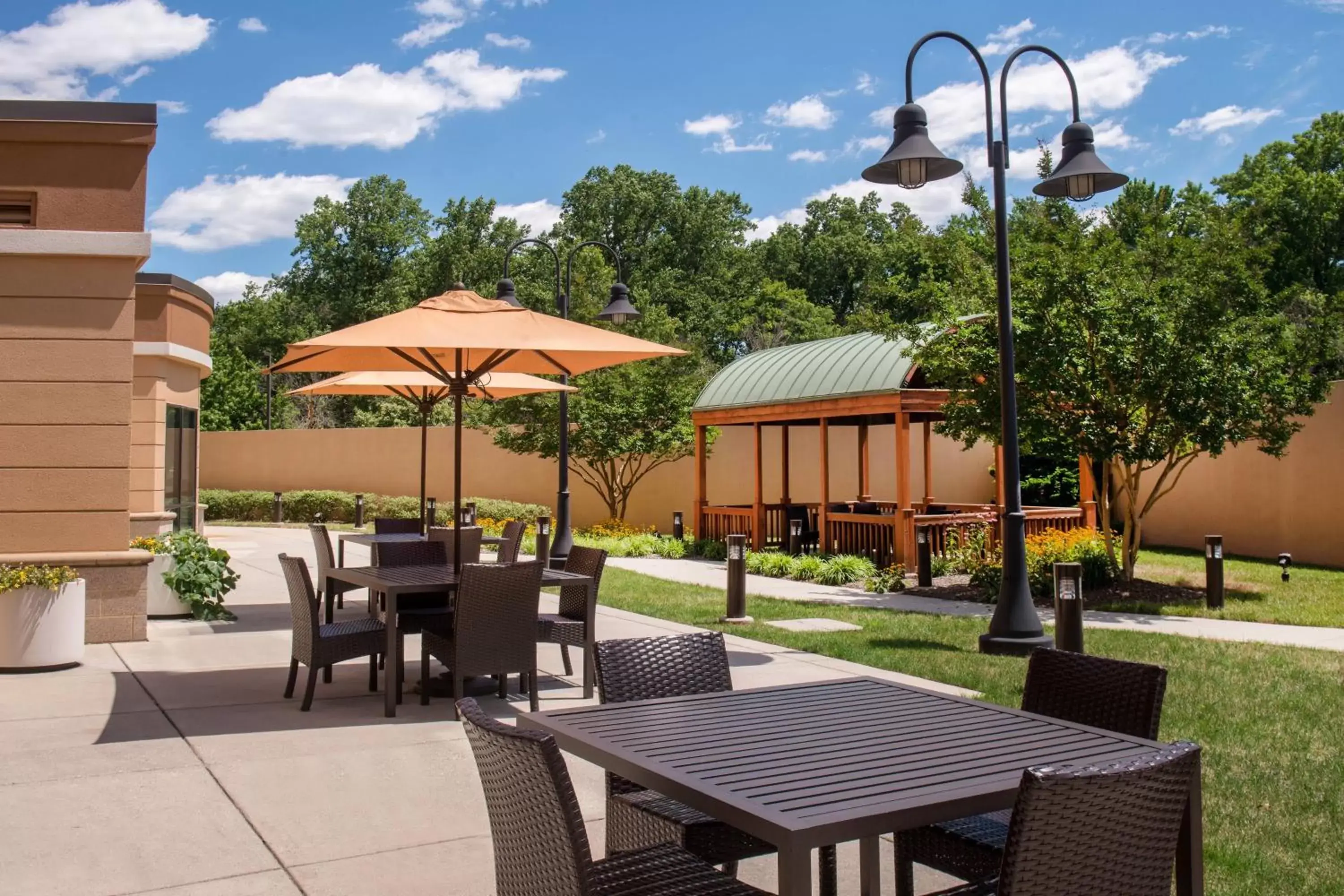 Property building, Restaurant/Places to Eat in Courtyard Fort Meade BWI Business District