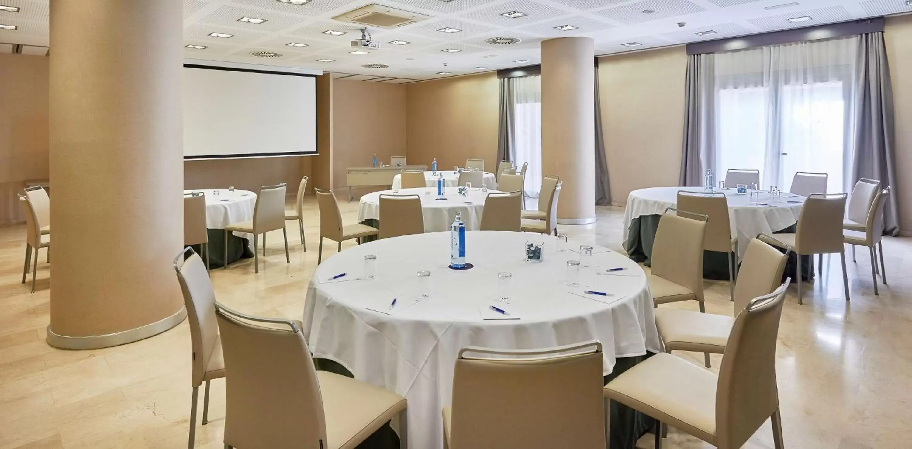 Meeting/conference room in NH Alicante