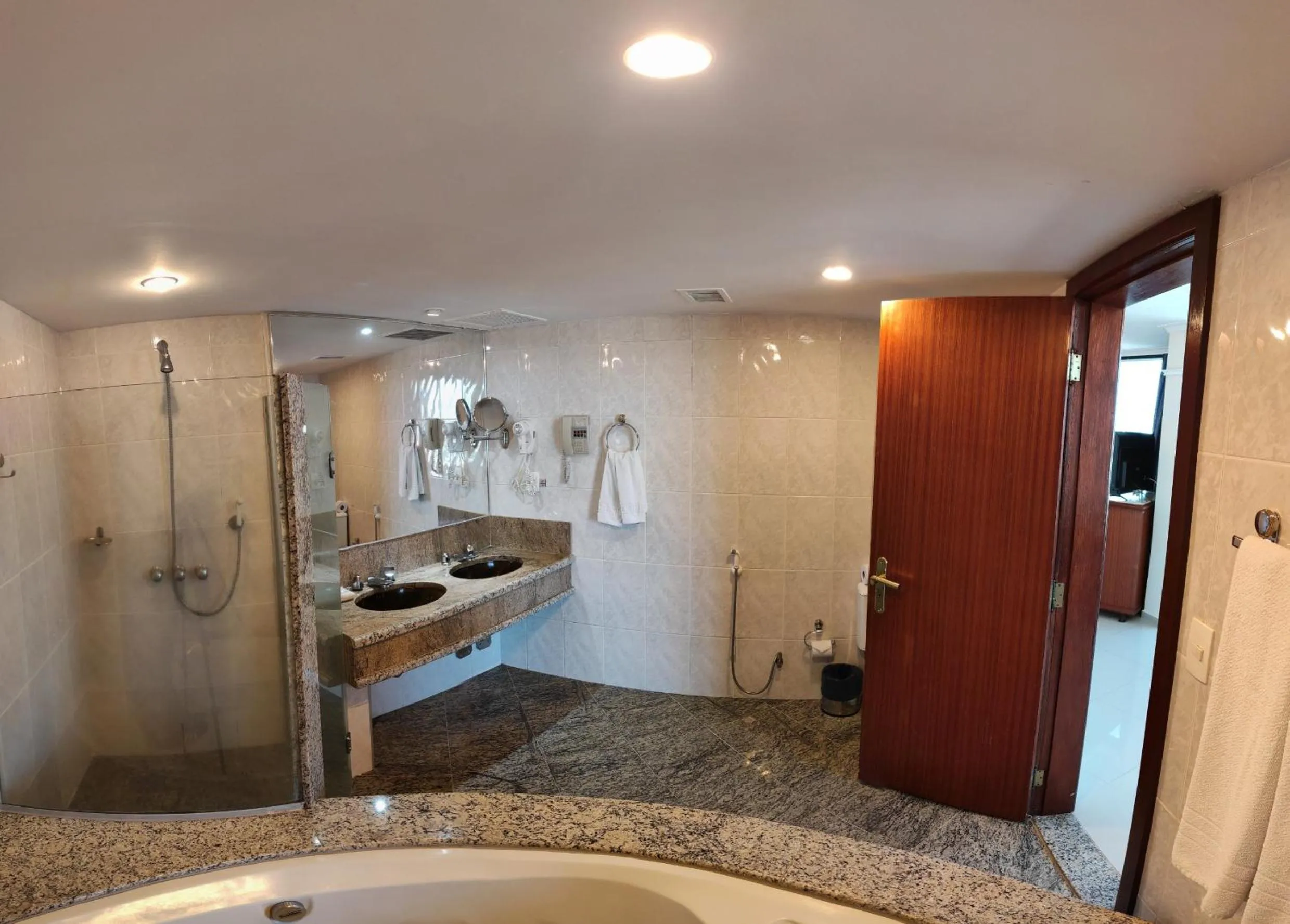 Hot Tub in Hotel Golden Park Internacional Foz & Convenções By Nacional Inn