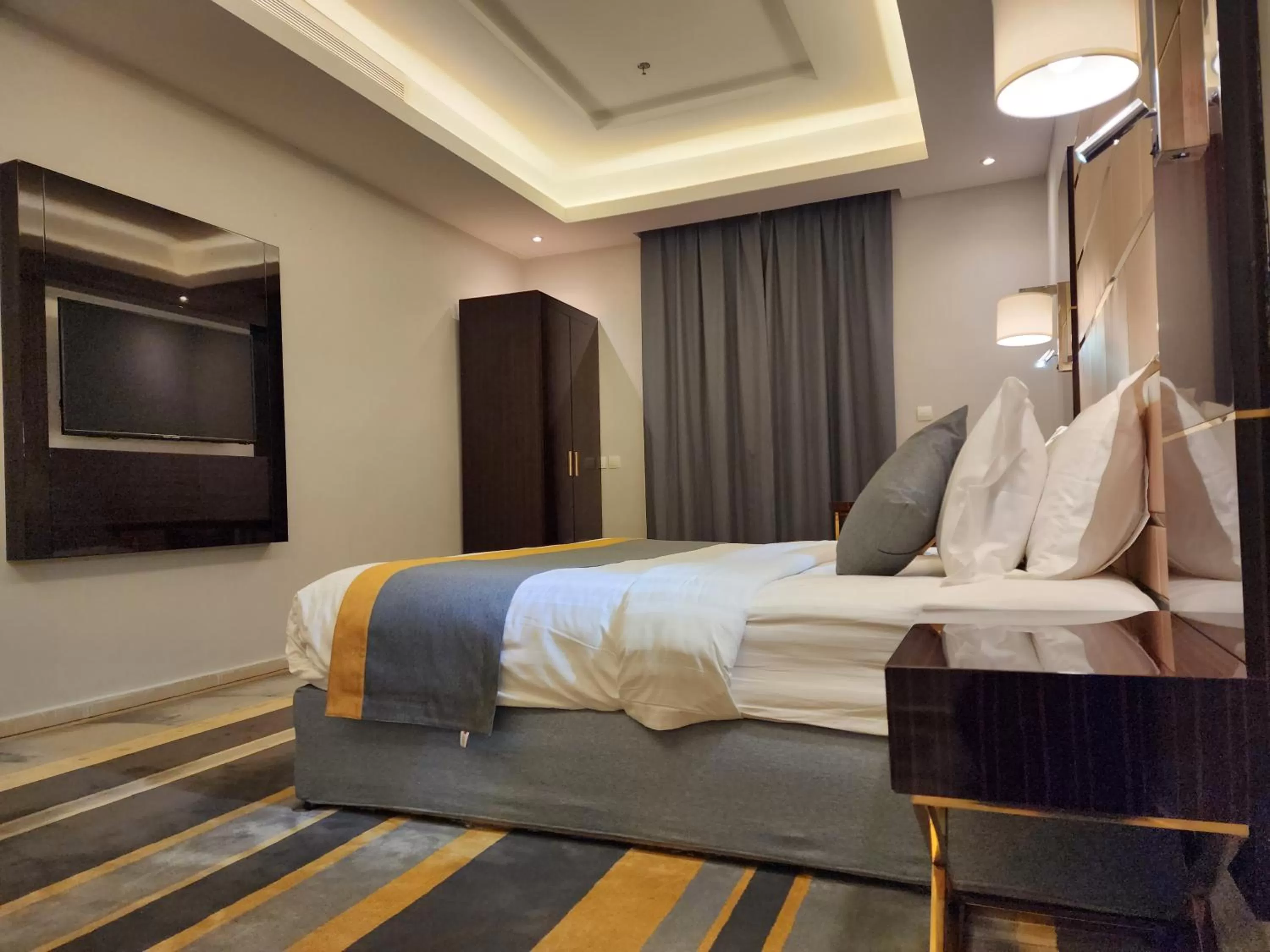 Bed in Rasis Serviced Apartments
