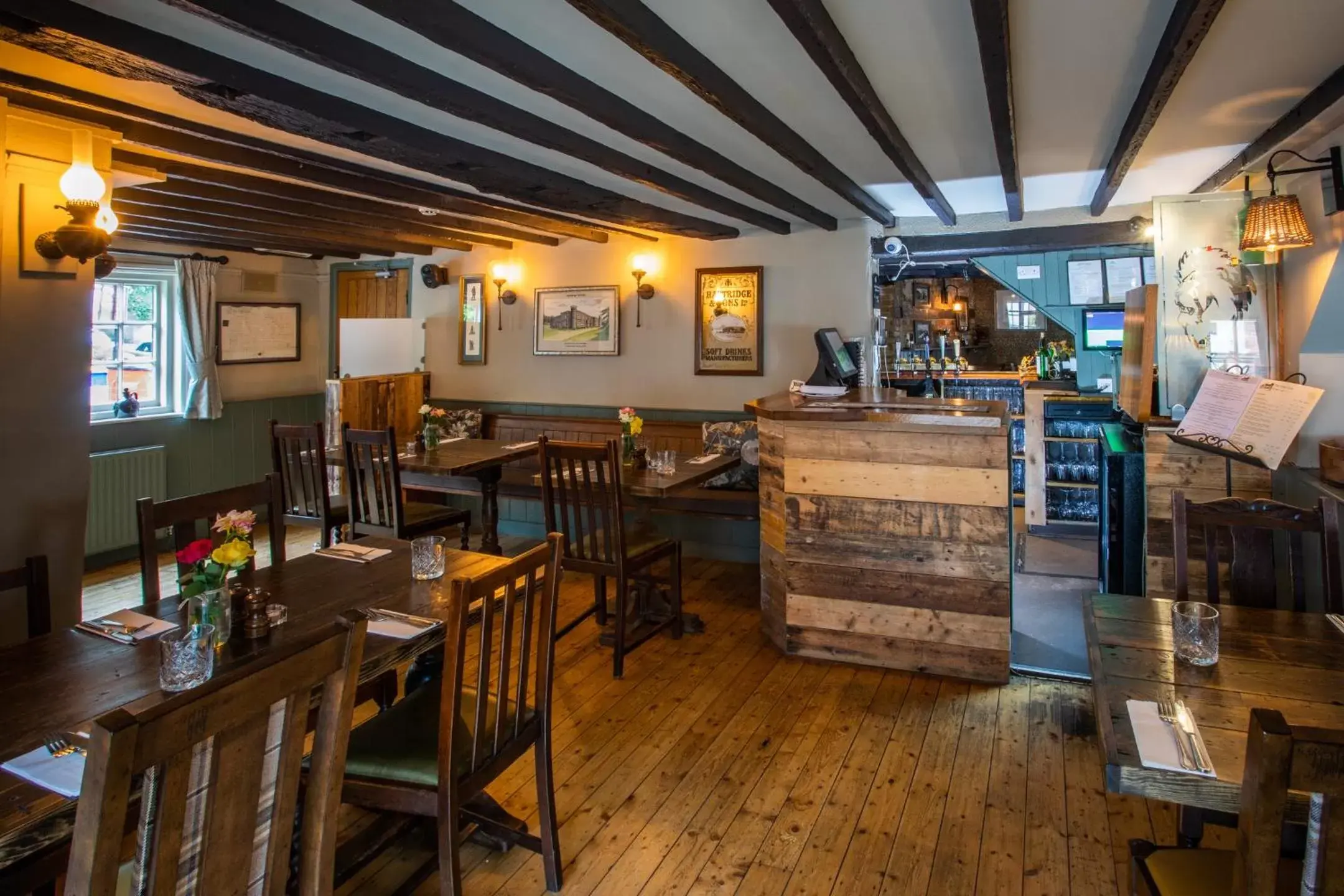 Restaurant/Places to Eat in The White Lion, Soberton