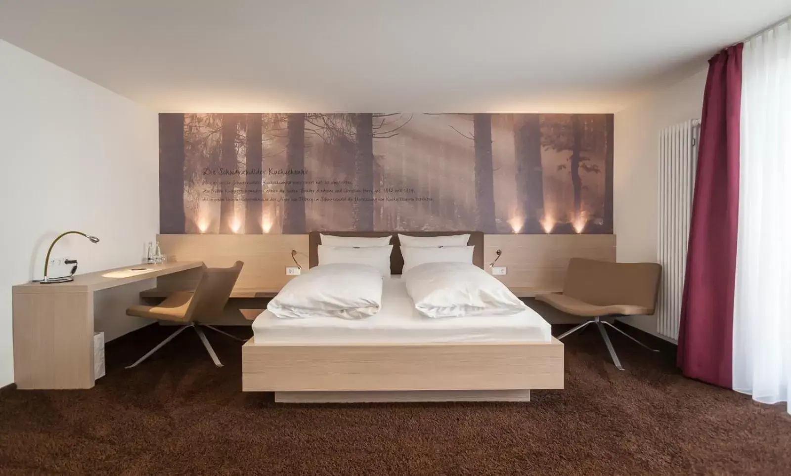 Photo of the whole room, Bed in Bollenhuthotel Kirnbacher Hof