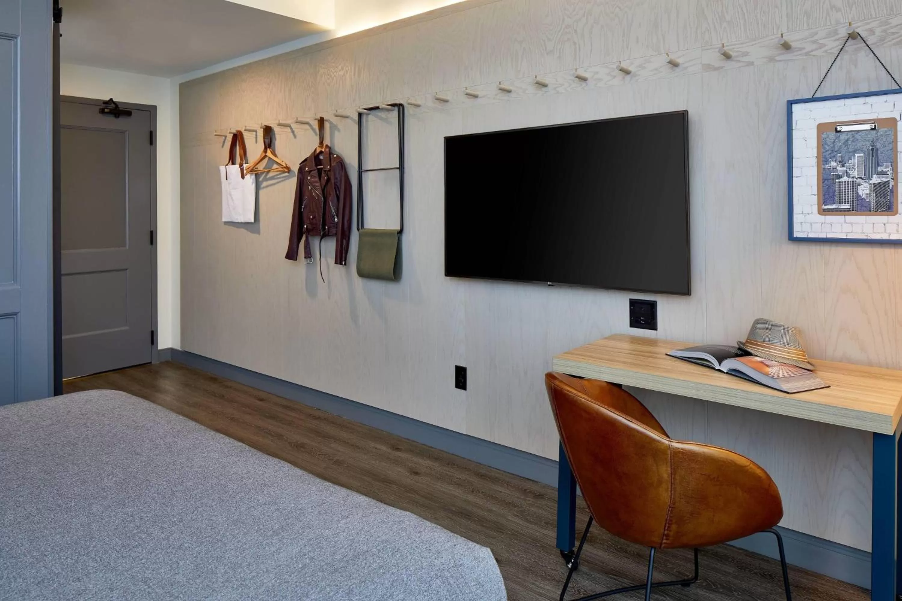 Photo of the whole room, Bed in Moxy Atlanta Midtown