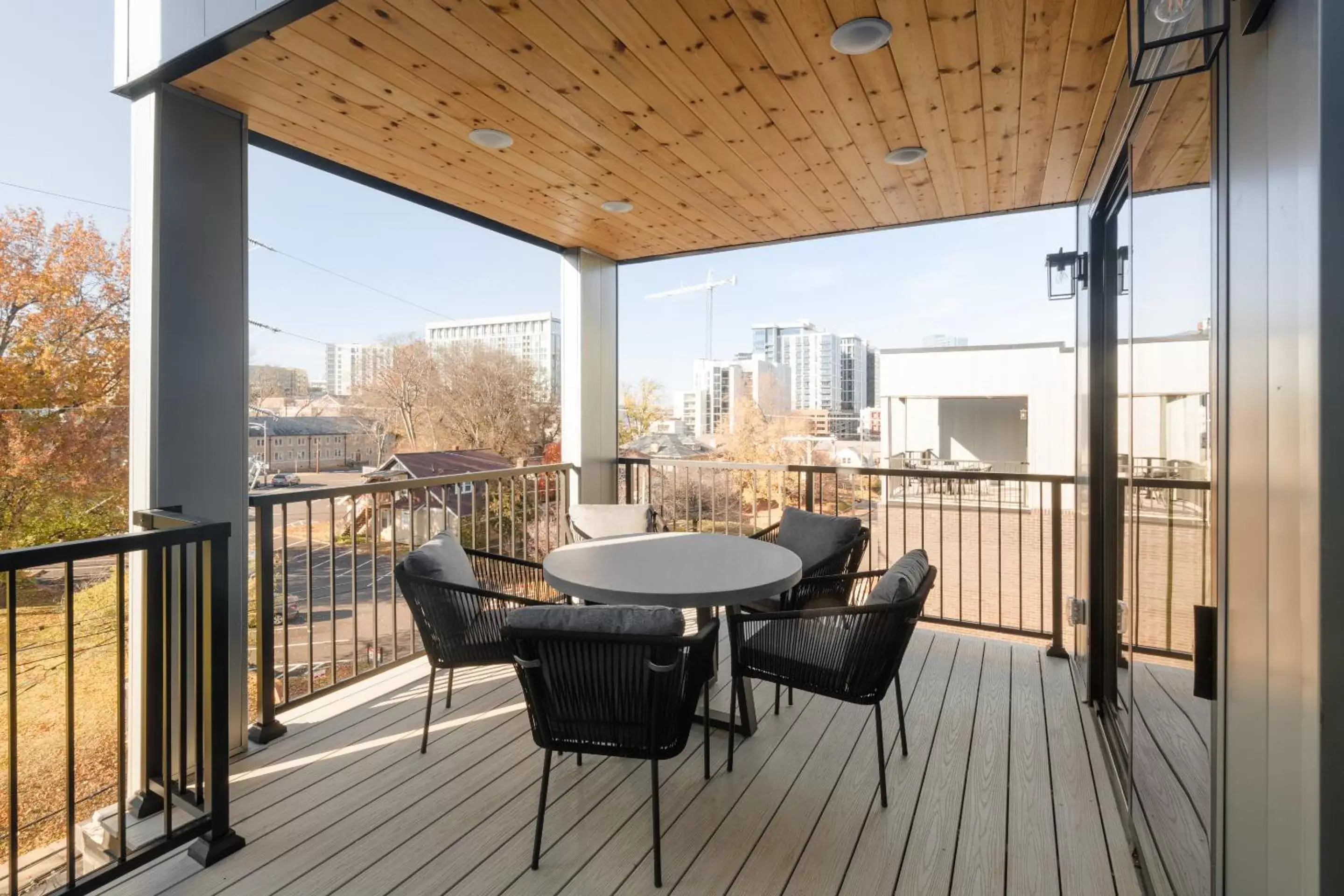 Living room, Balcony/Terrace in Sonder The High Note