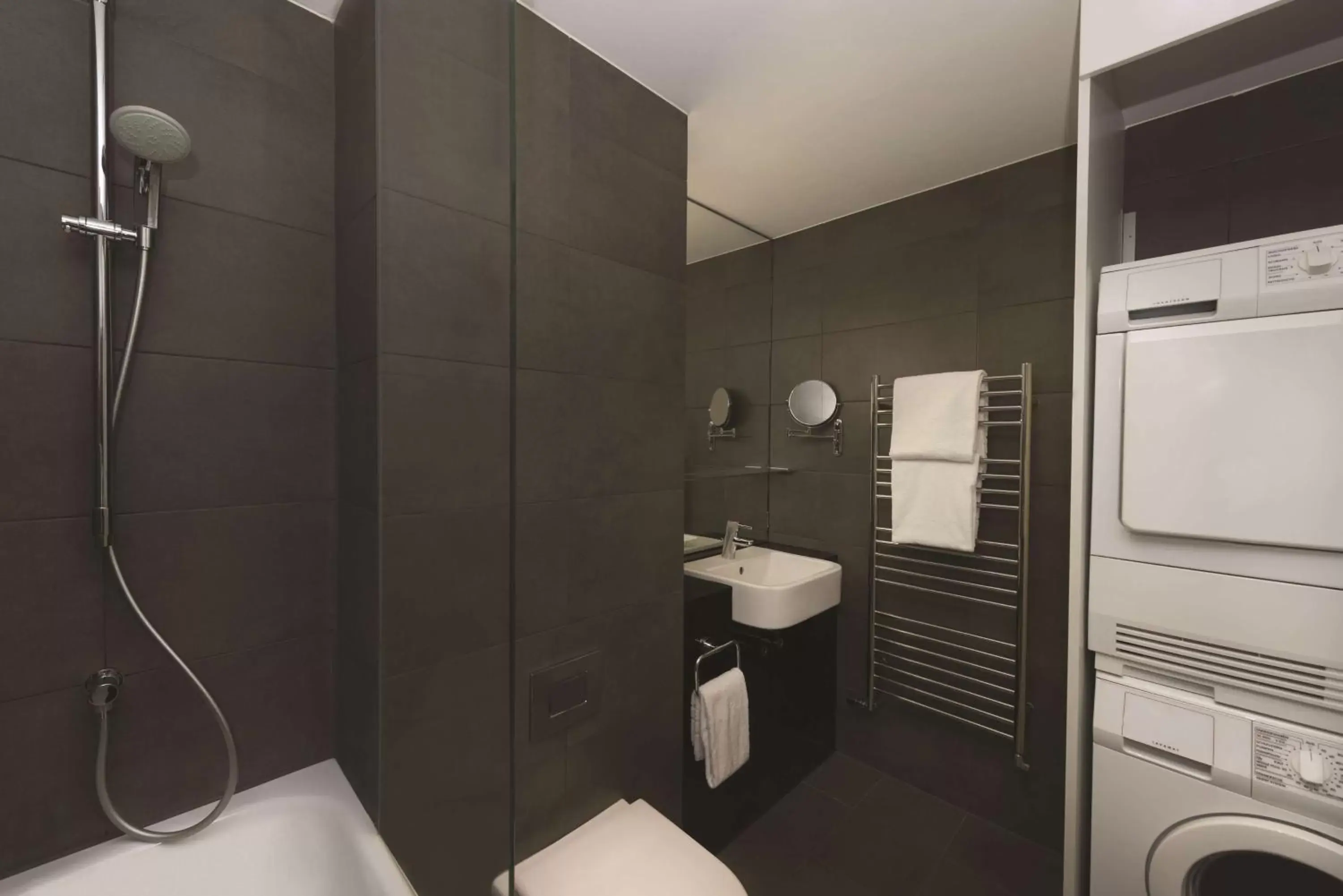 Bathroom in Adina Apartment Hotel Hamburg Michel