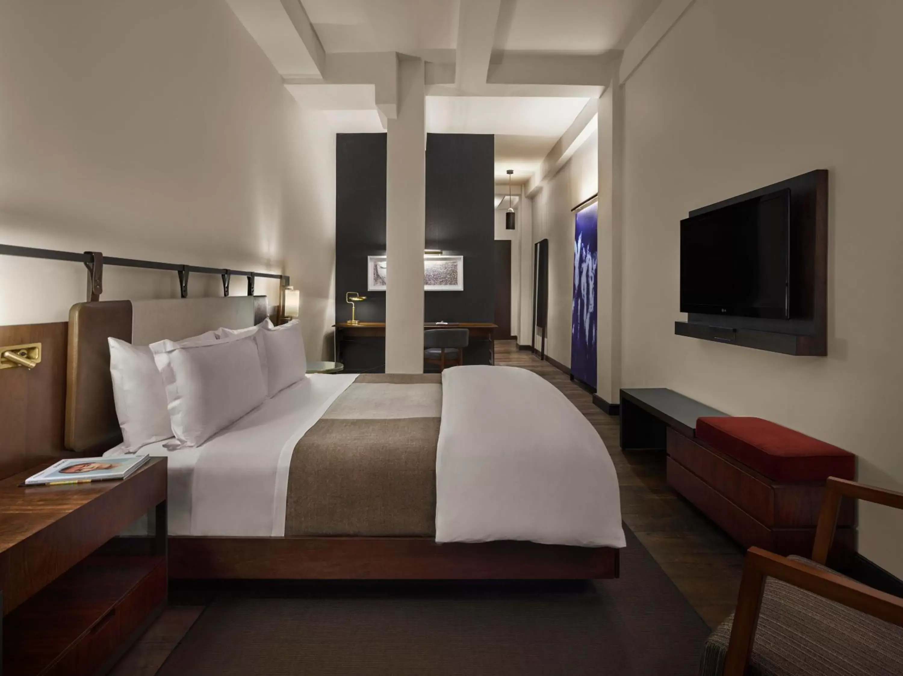 Bed in Refinery Hotel - New York