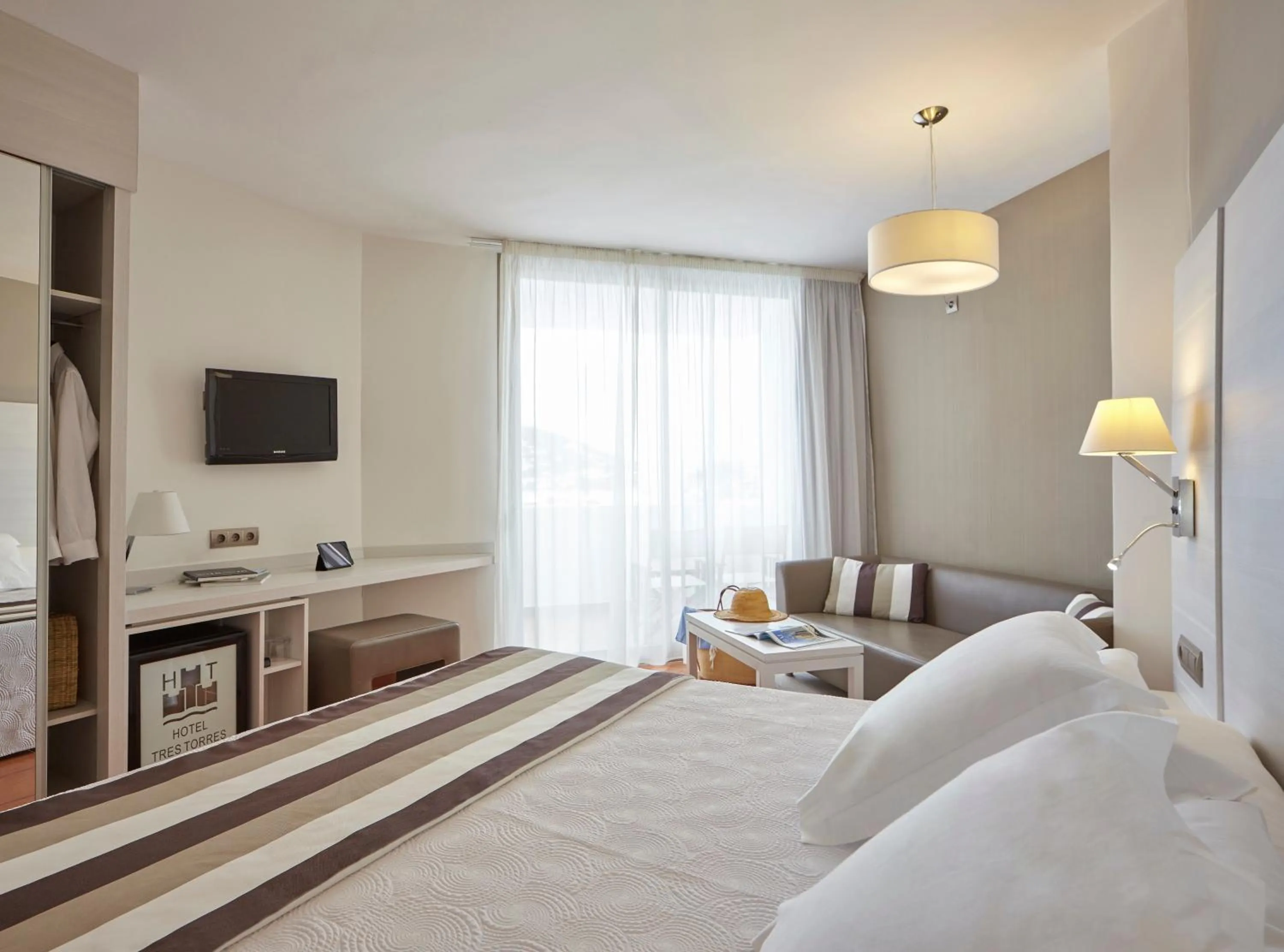 Photo of the whole room, Bed in Hotel Tres Torres