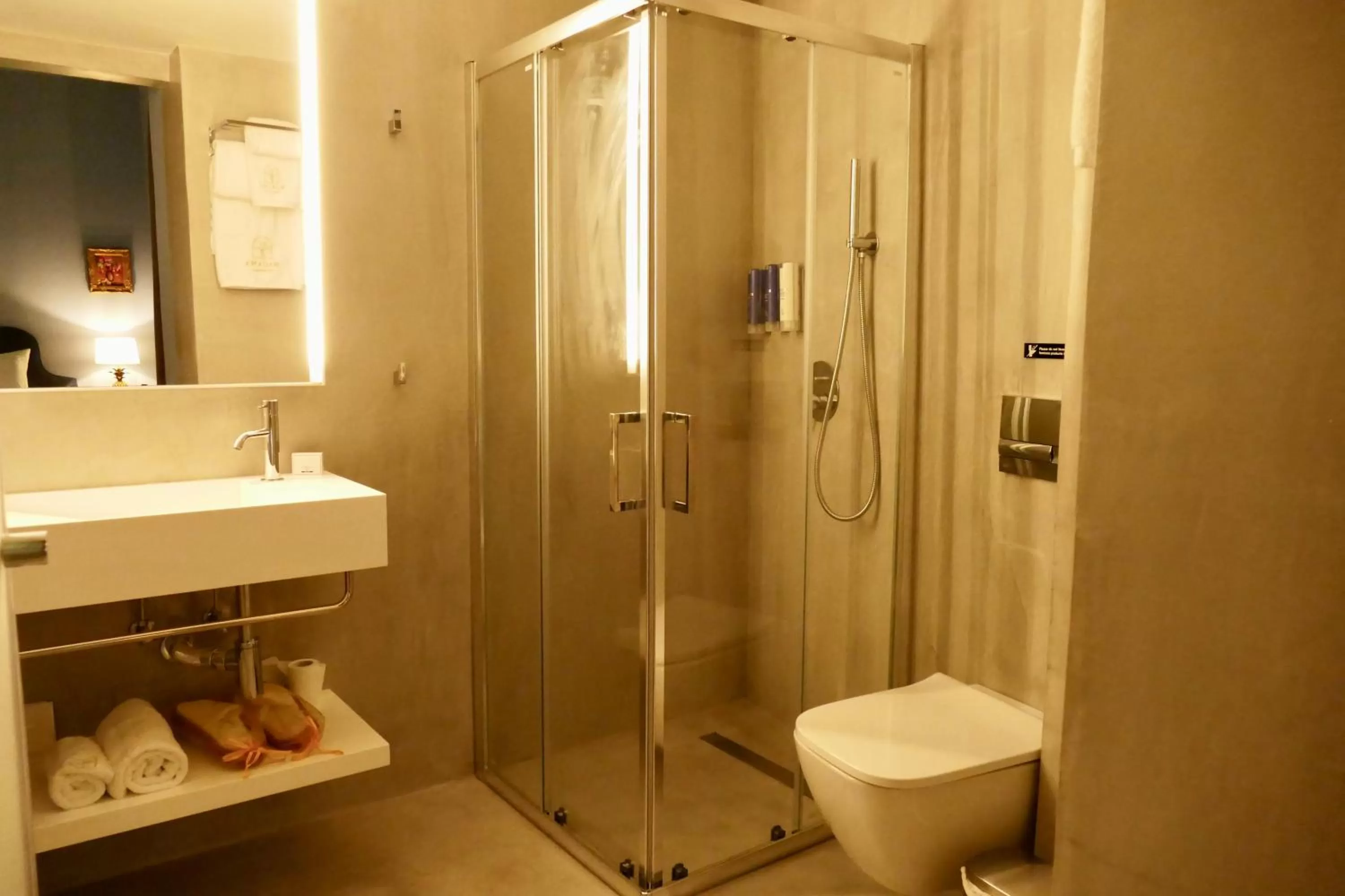 Bathroom in Madama Residence