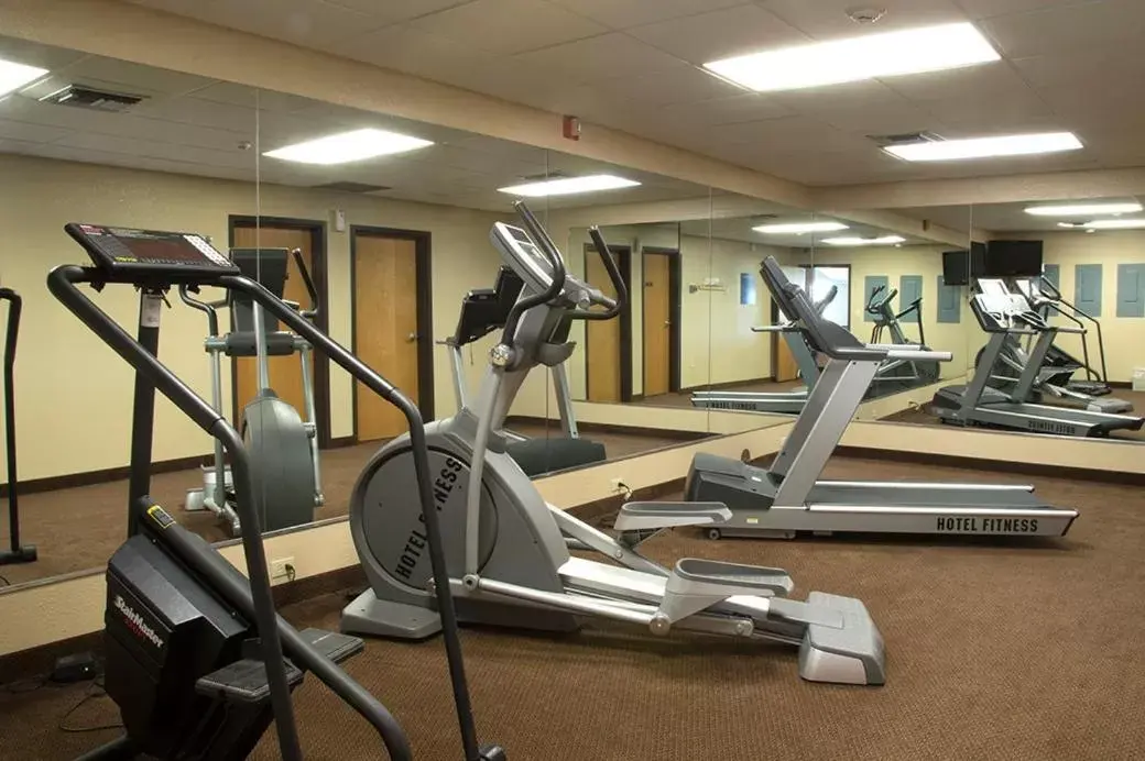 Fitness centre/facilities, Fitness Center/Facilities in Greenlight Inn & Suites St James