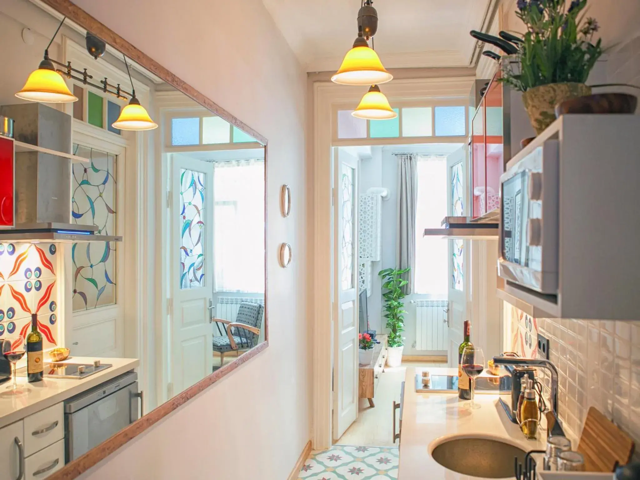 Kitchen or kitchenette, Bathroom in MySuite Istanbul Cihangir