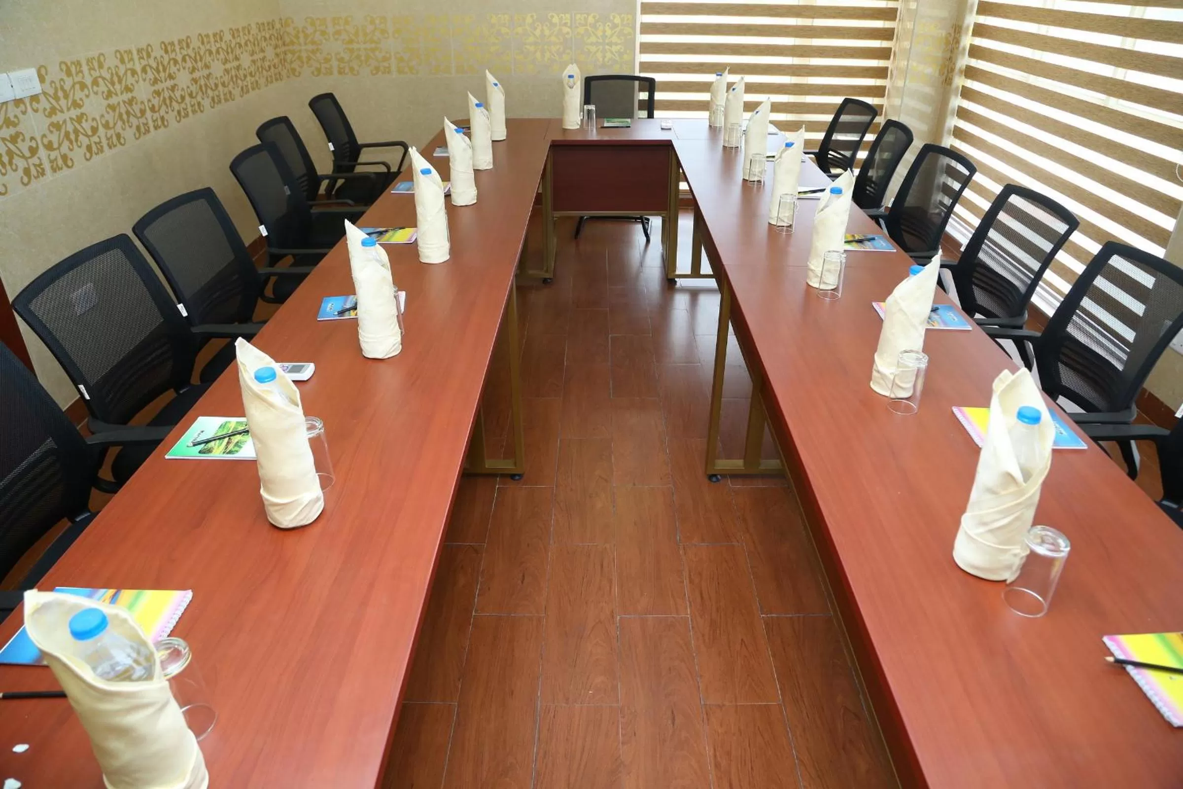 Meeting/conference room in Raaj Bhaavan Clarks Inn Chennai