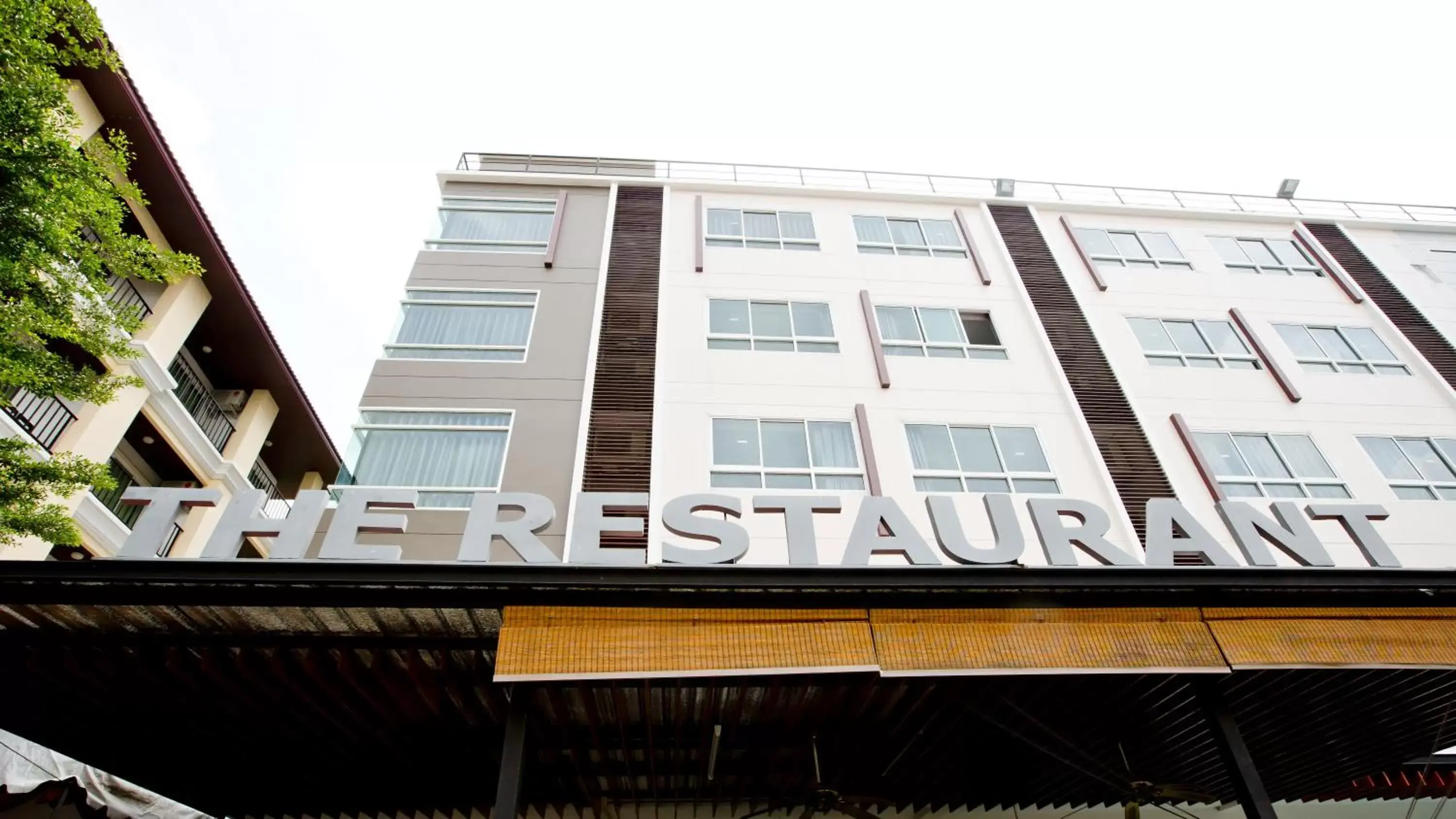 Restaurant/places to eat, Property Building in Sinsuvarn Airport Suite Hotel SHA Extra Plus Certified B5040
