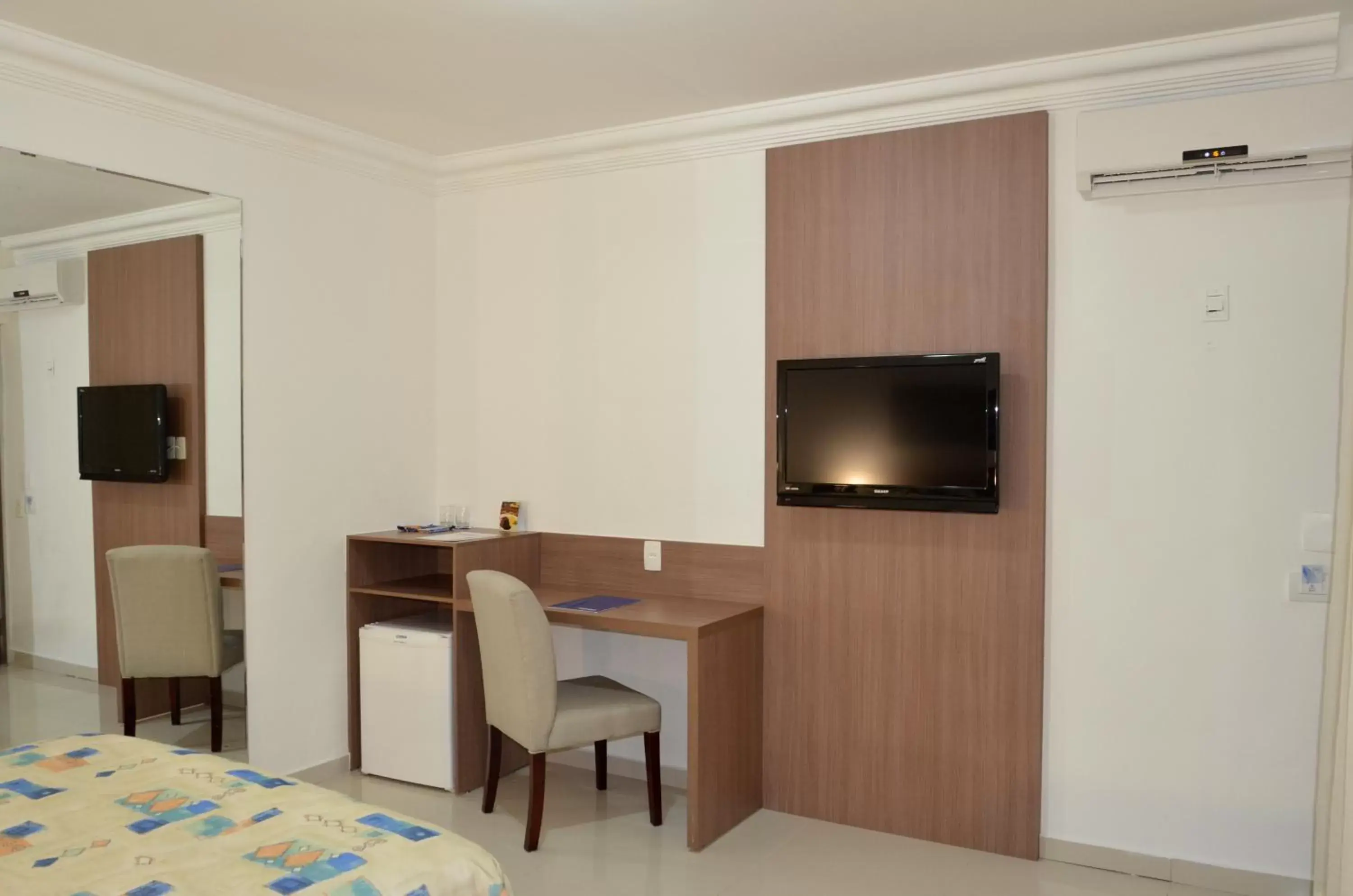 Seating area, TV/Entertainment Center in Arituba Park Hotel