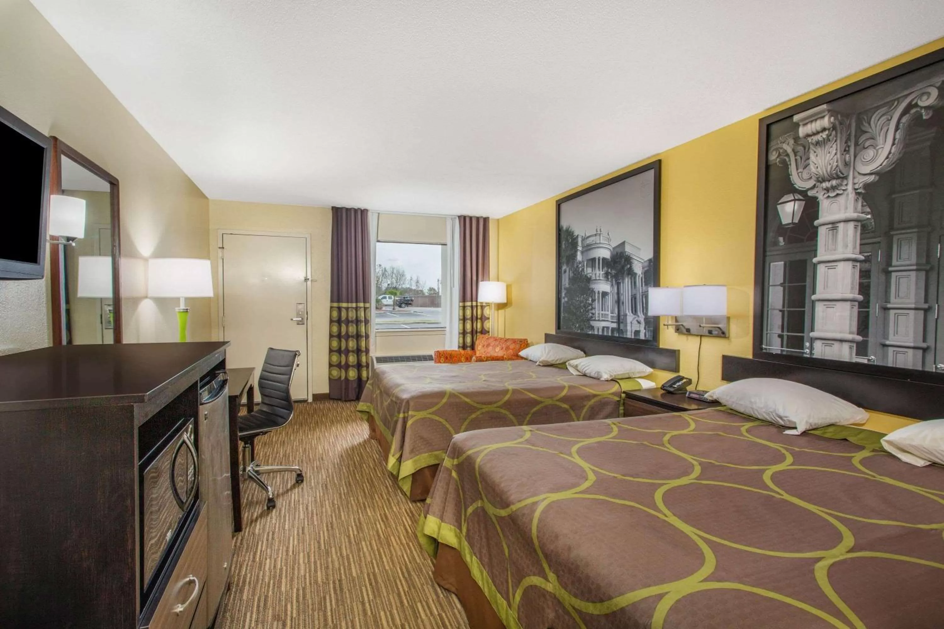 Photo of the whole room, Bed in Super 8 by Wyndham Florence