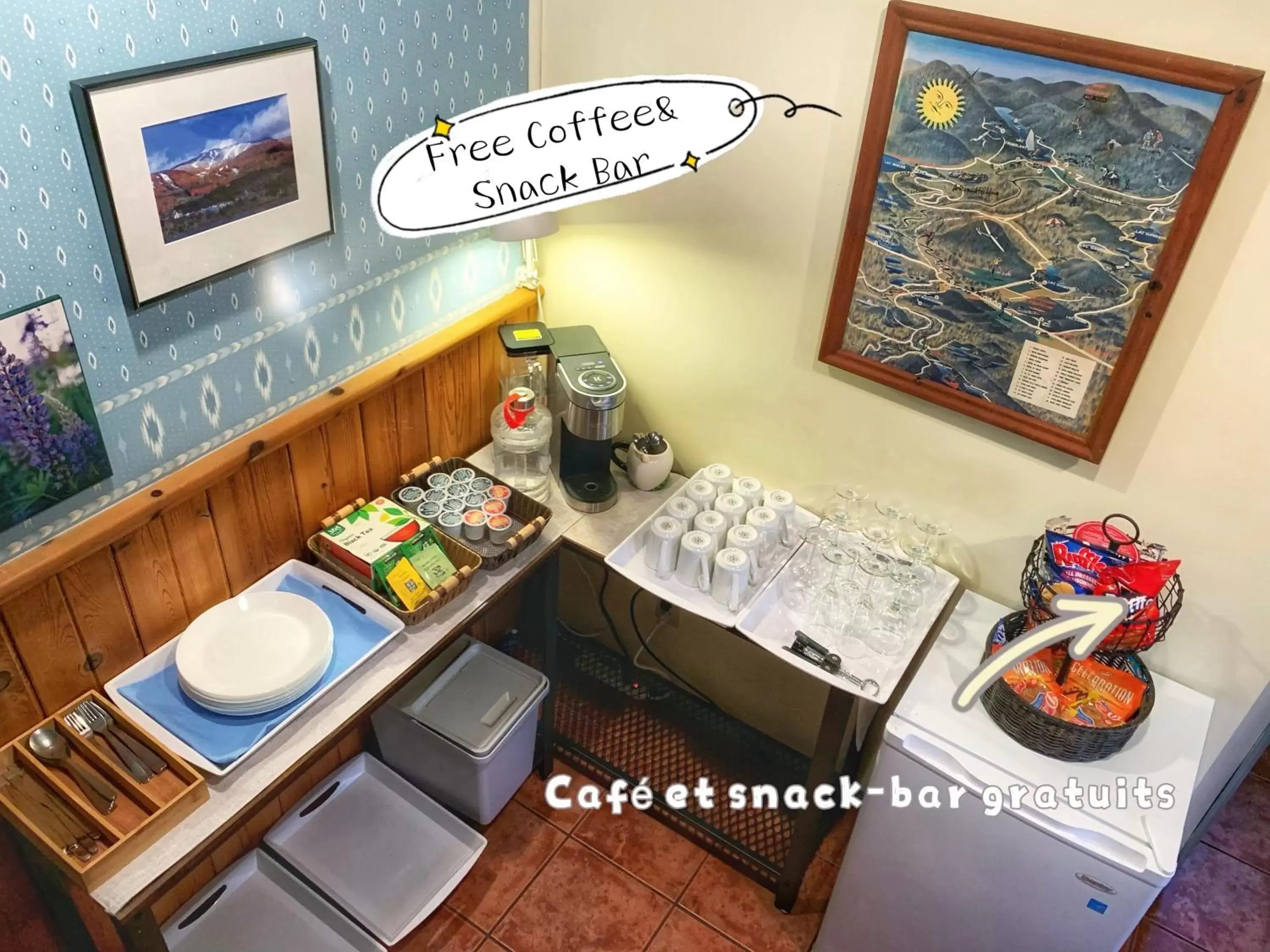 Food and drinks, Restaurant/Places to Eat in Auberge Le Lupin B&B-Self Check-in