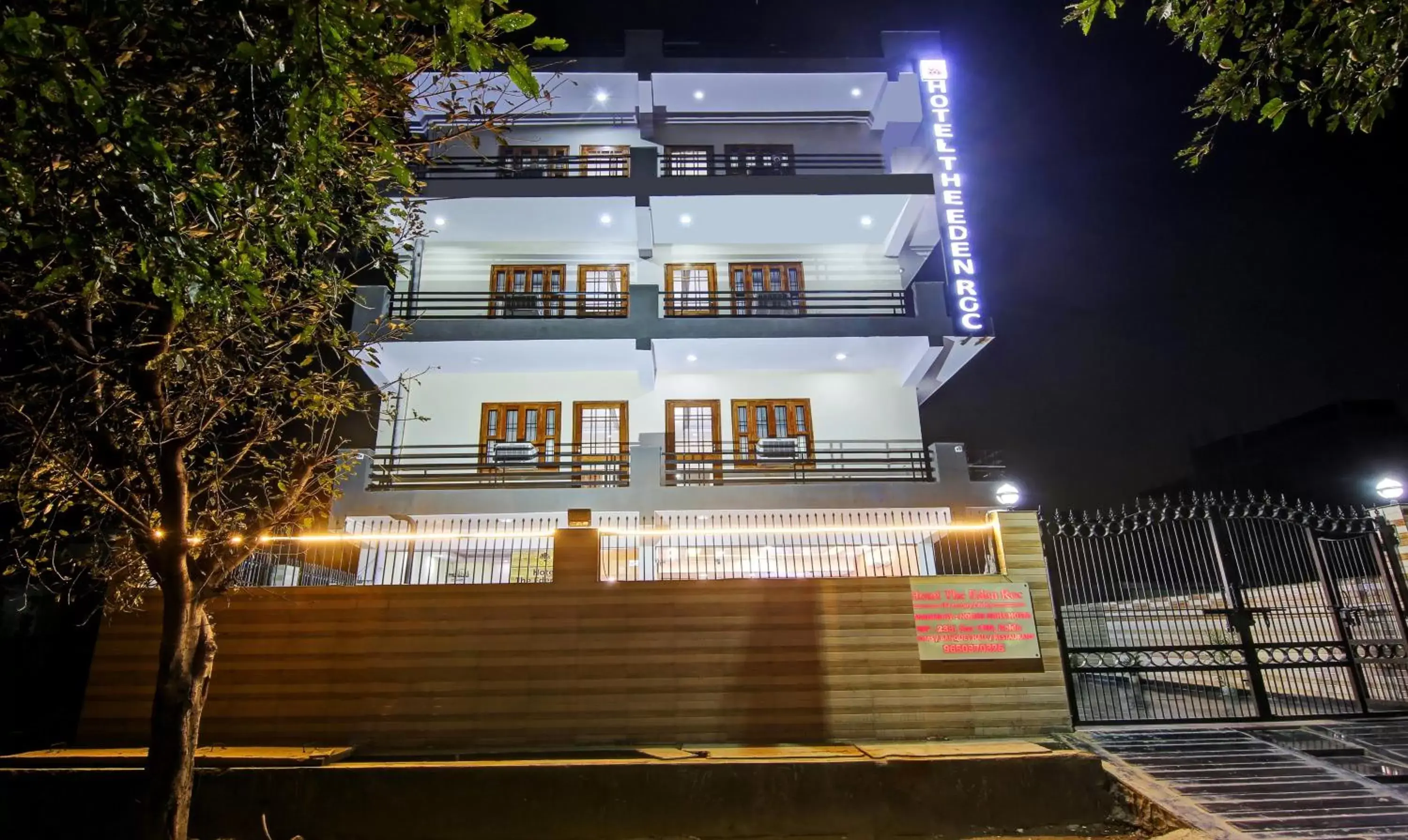 Property building in Treebo The Eden Roc Property building in Treebo The Eden Roc