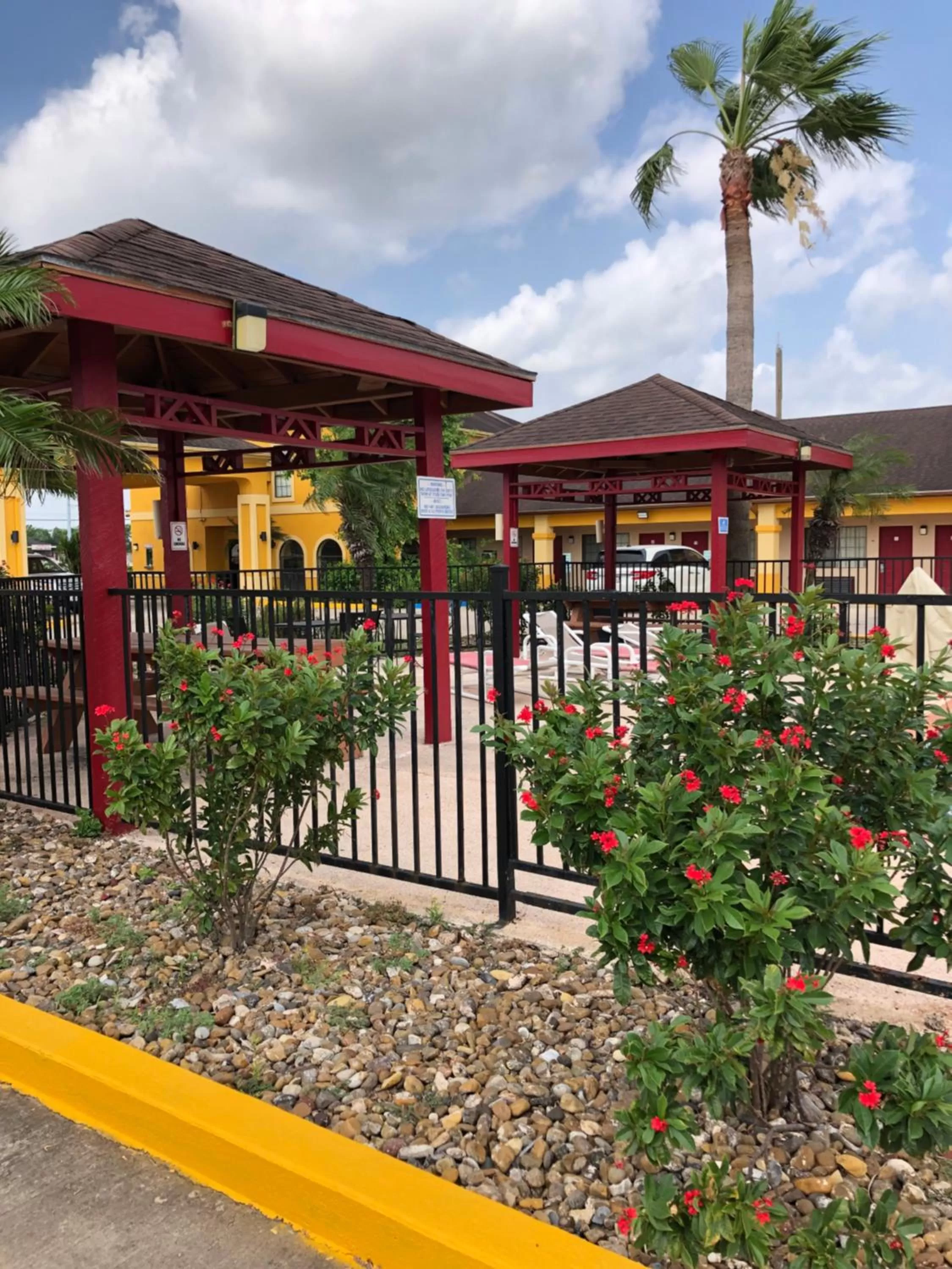 Los Fresnos Inn and Suites