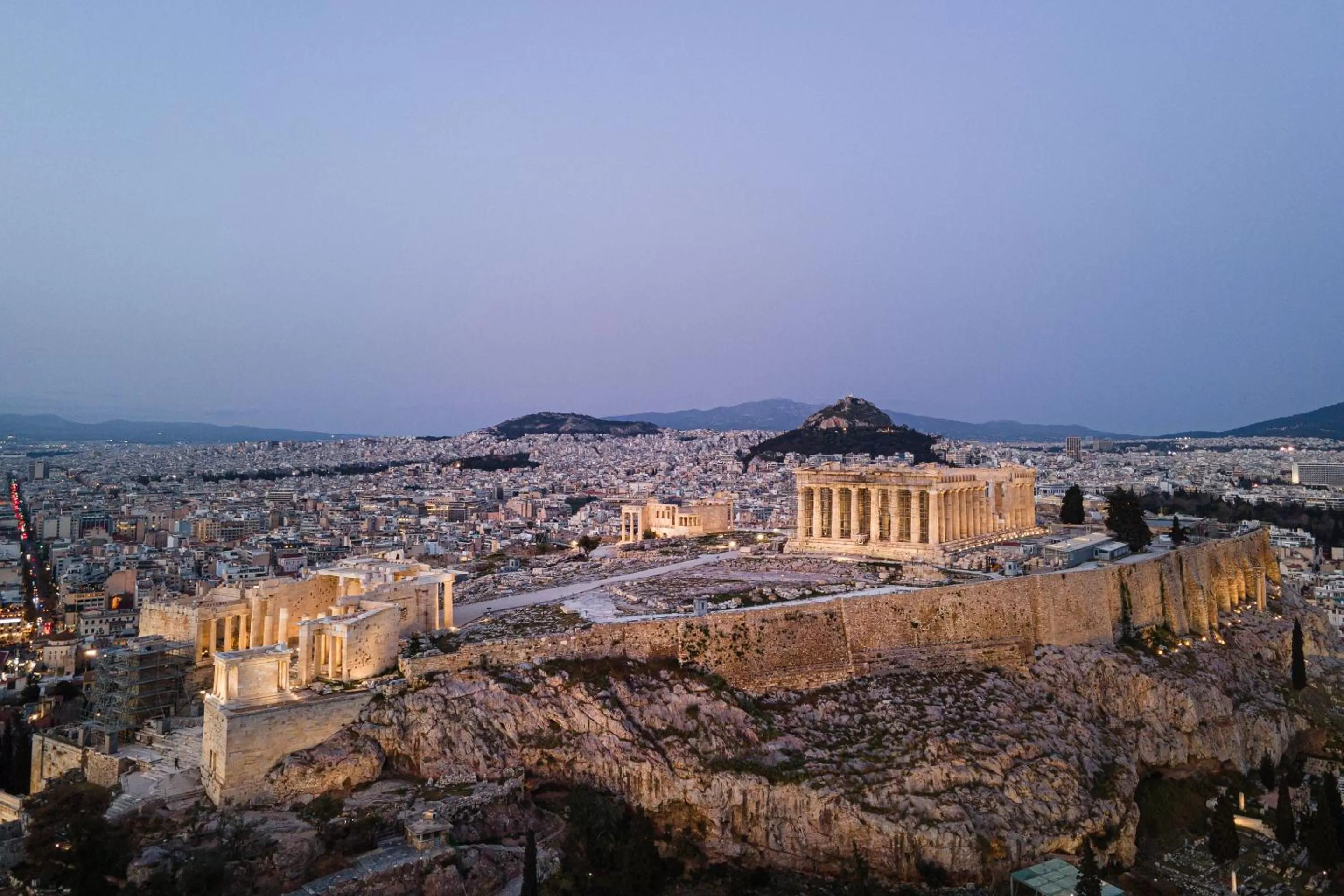 Nearby landmark in Acropolis Select
