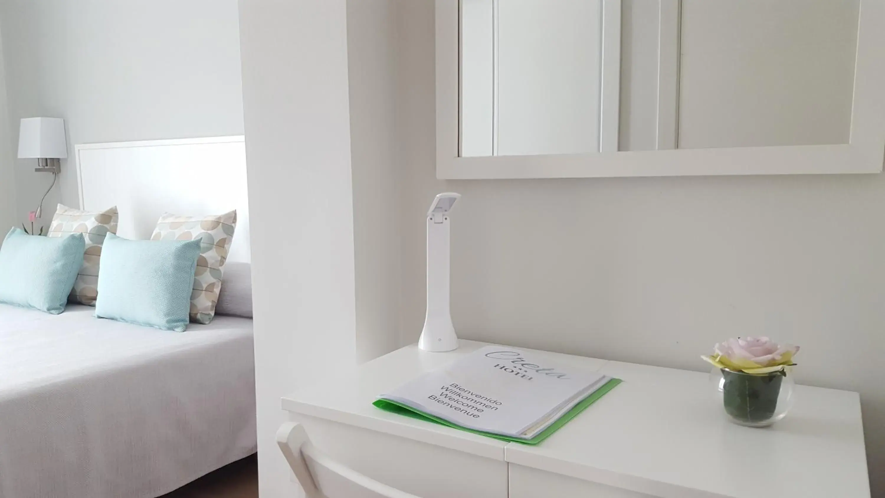 Small Double Room in Hotel Creta Paguera Small Double Room in Hotel Creta Paguera