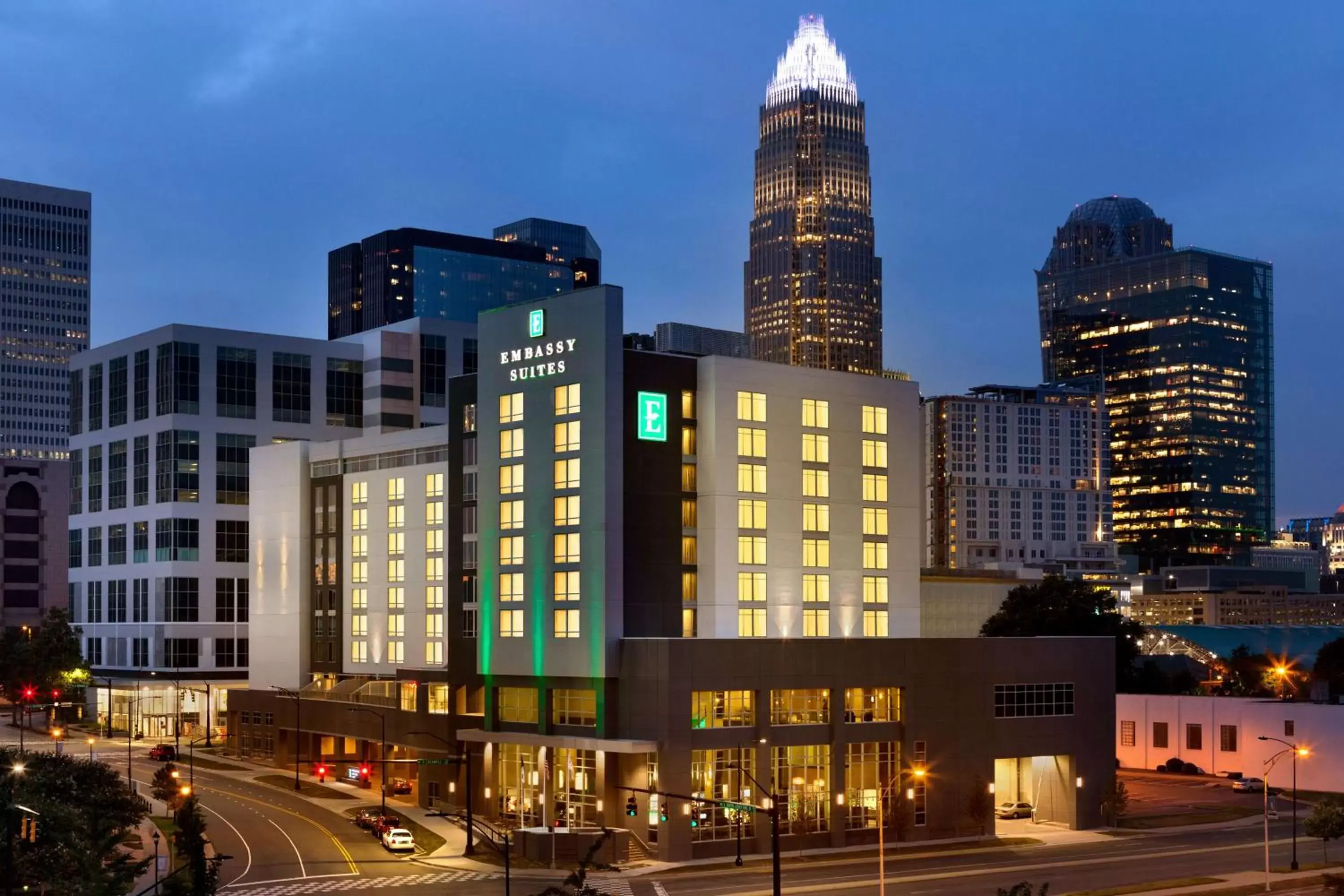 Property Building in Embassy Suites by Hilton Charlotte Uptown