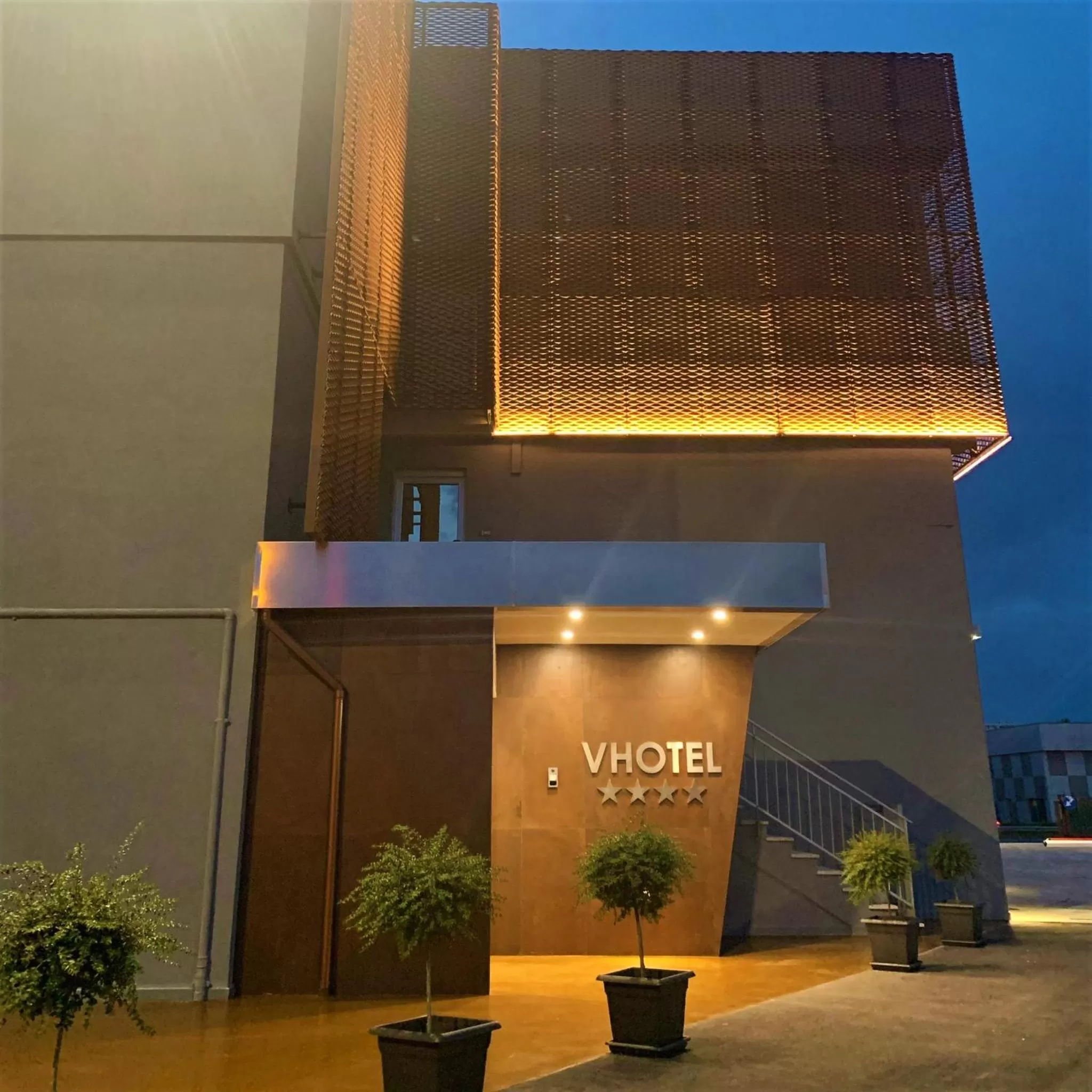 Facade/entrance in V Hotel