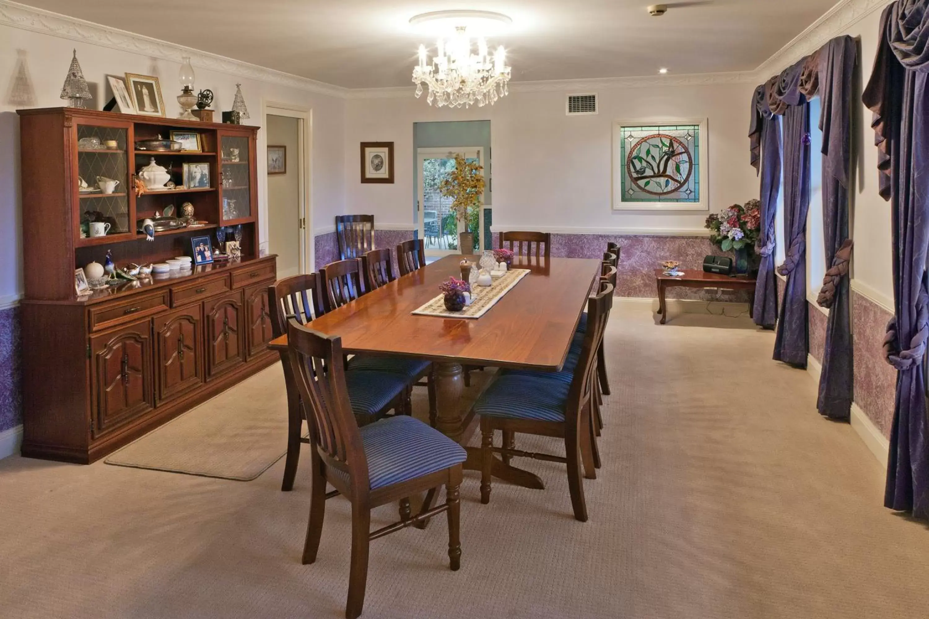 Dining area in Plumes Boutique Bed & Breakfast