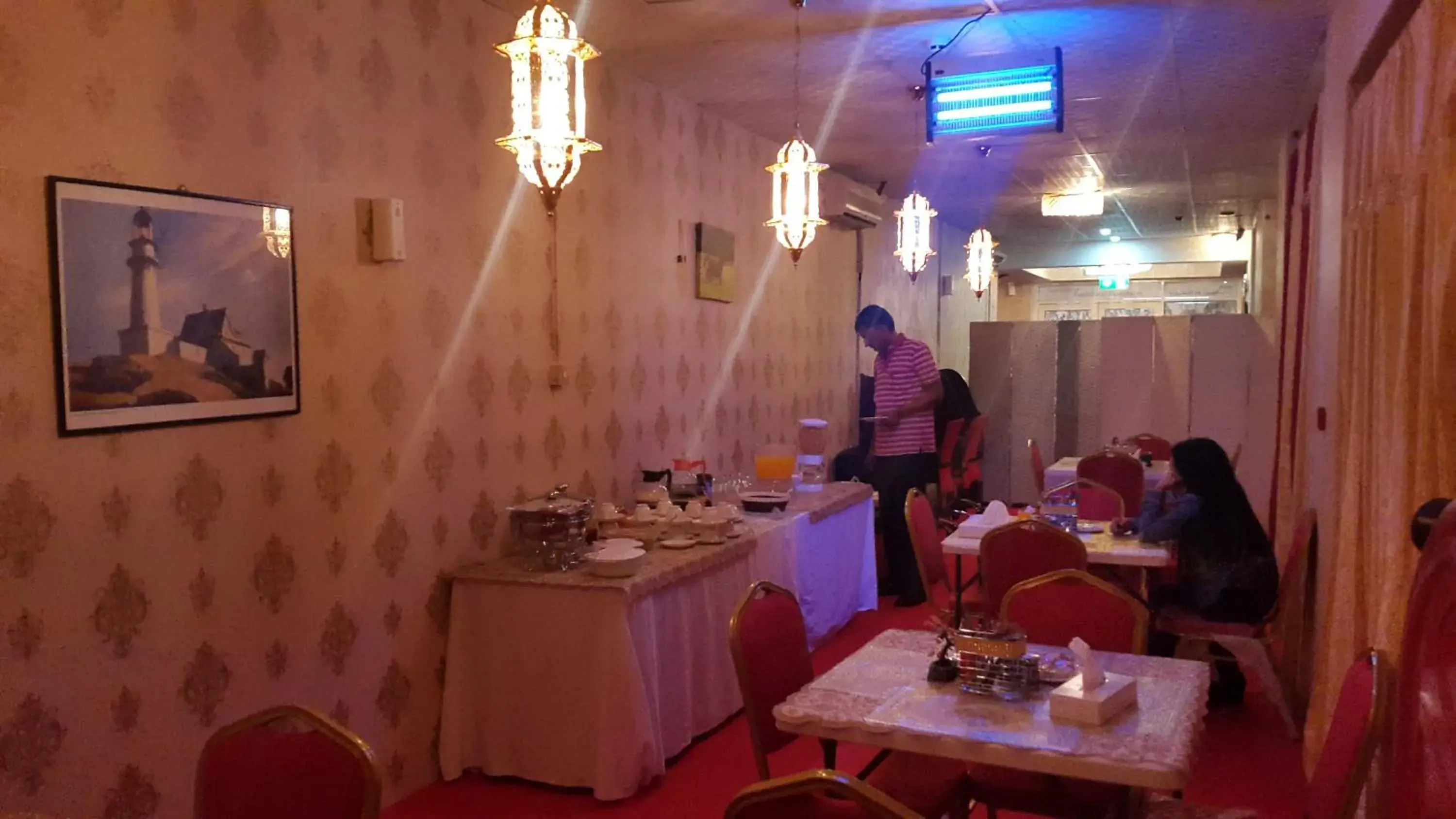 Restaurant/Places to Eat in AL Raien Hotel Apartment