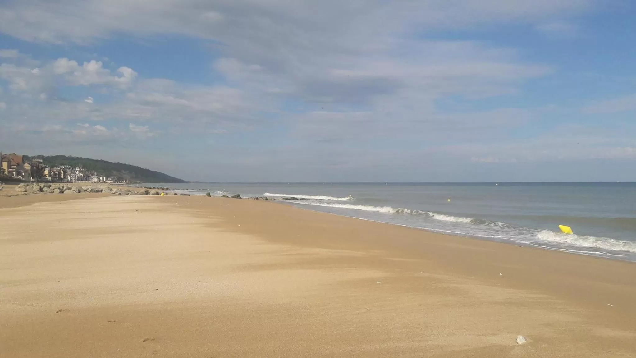 Beach in ibis Styles Deauville Villers Plage
