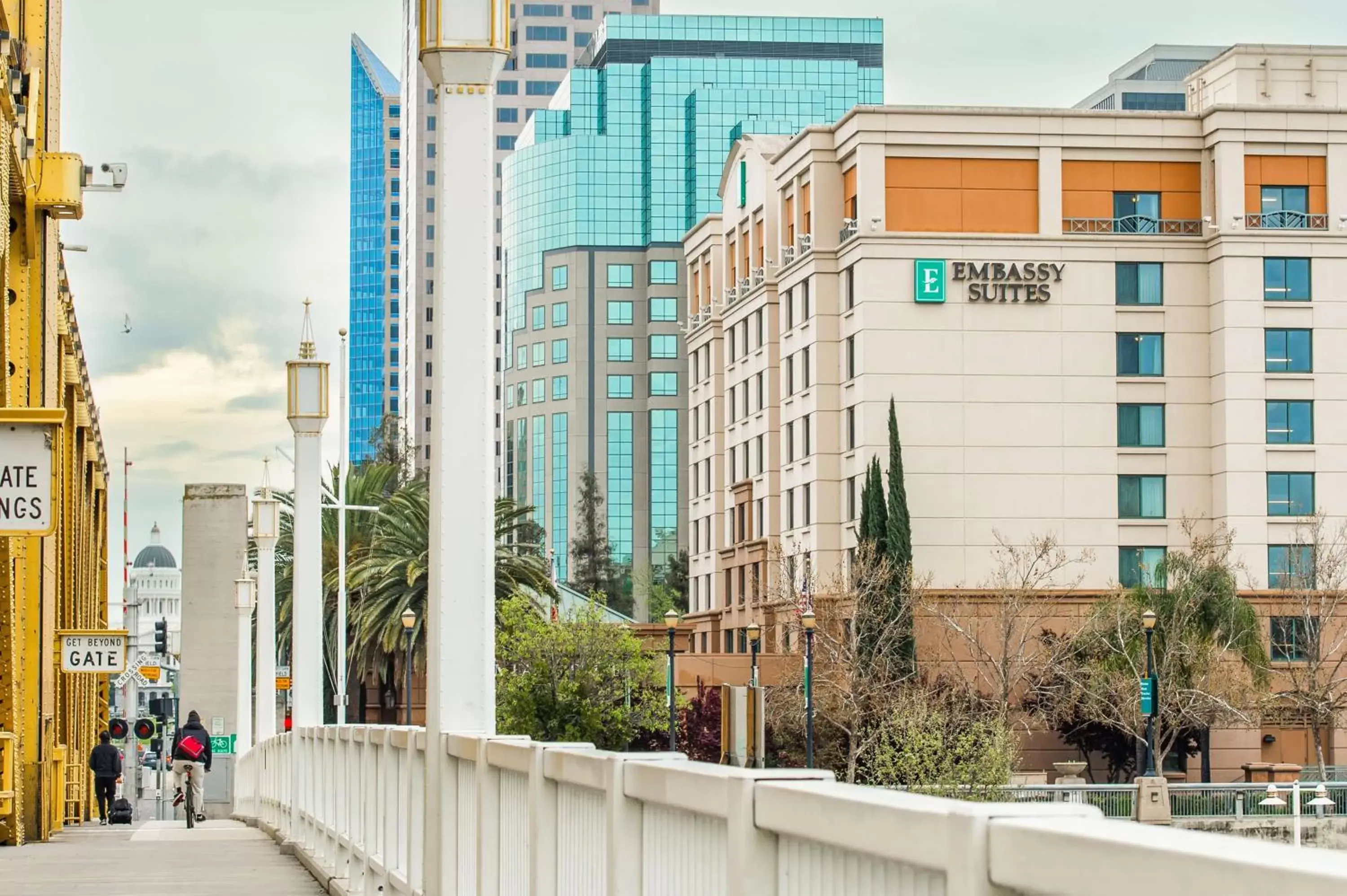 Property building in Embassy Suites by Hilton Sacramento Riverfront Promenade