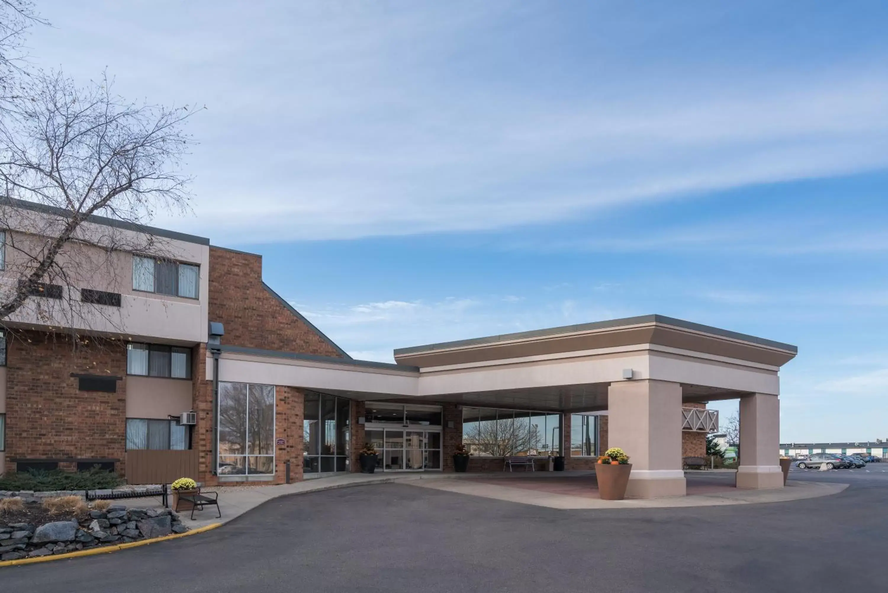 Property Building in Holiday Inn & Suites St. Cloud, an IHG Hotel