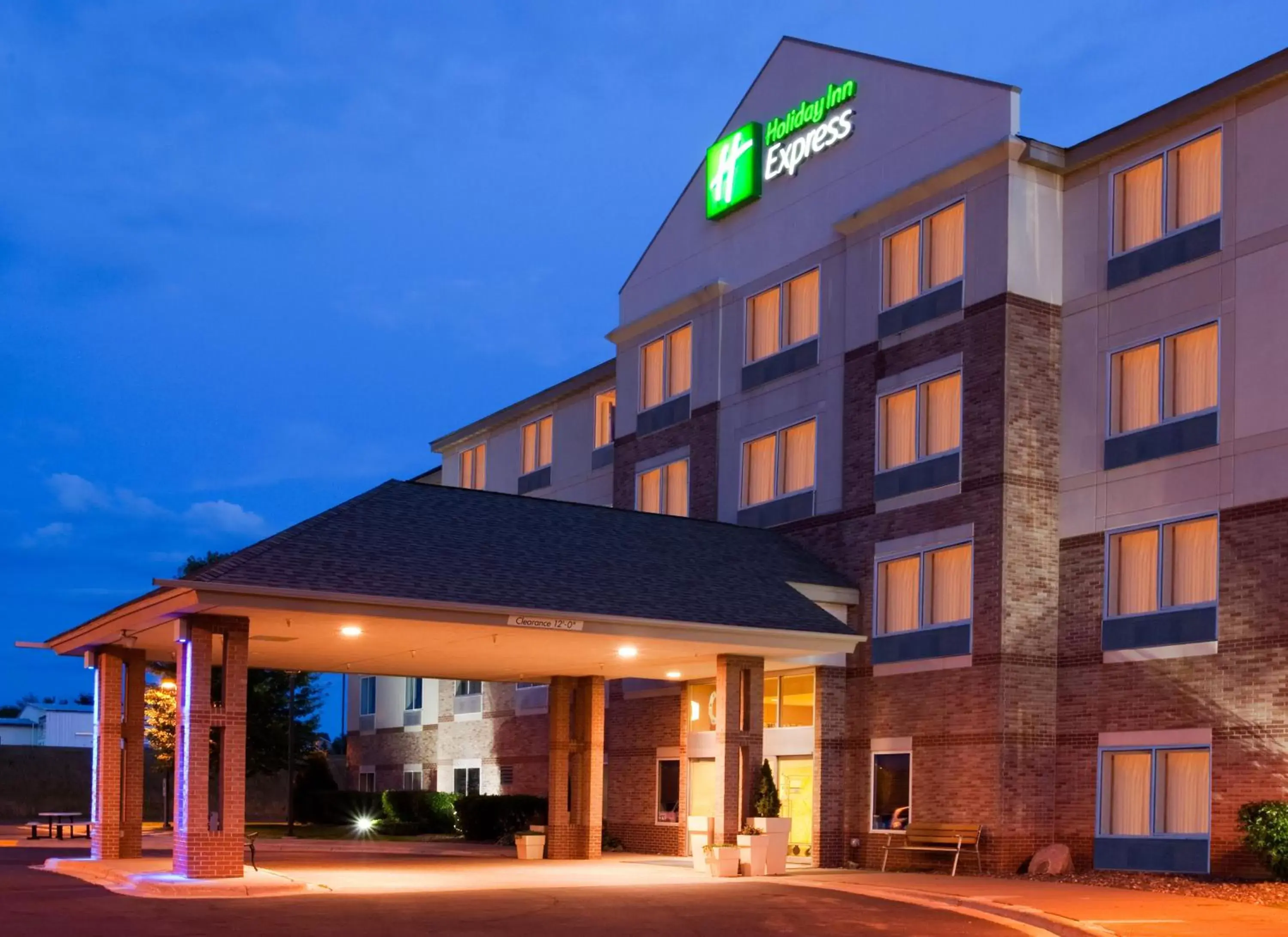 Property Building in Holiday Inn Express St Croix Valley, an IHG Hotel