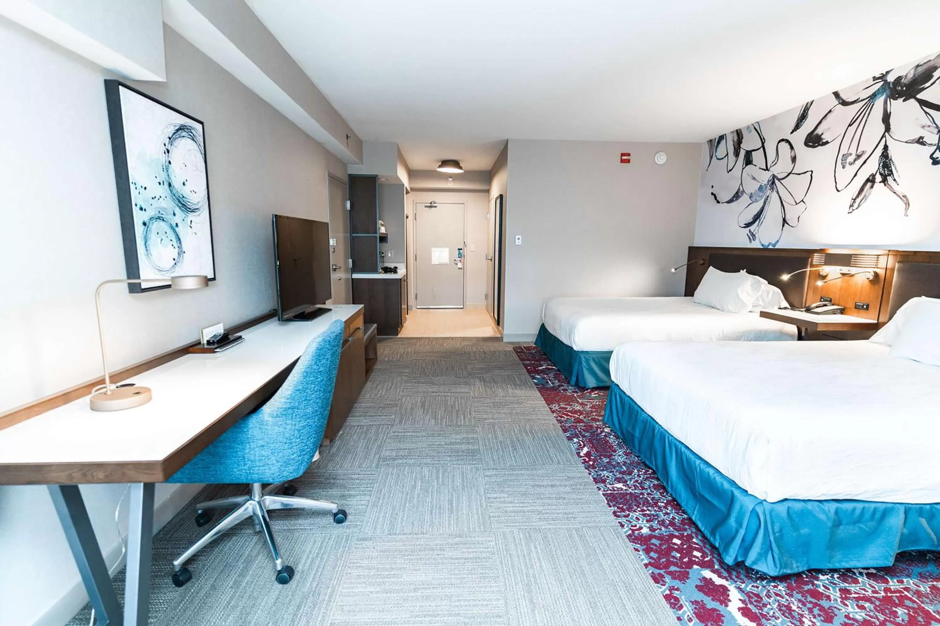 Bedroom, Bed in Hilton Garden Inn Fairfax