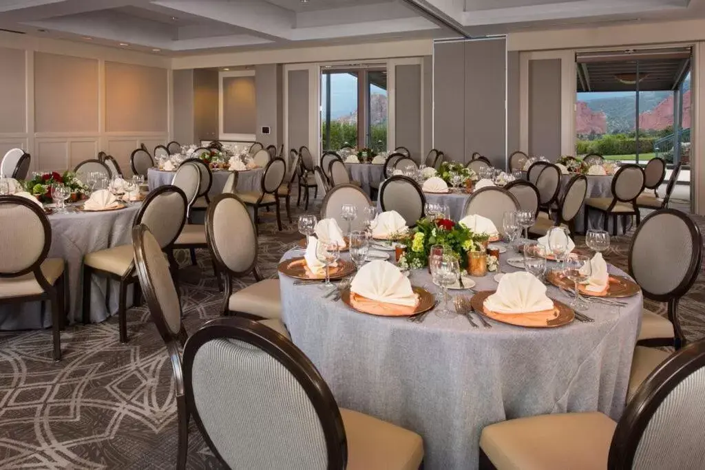 Banquet/Function facilities, Restaurant/Places to Eat in Garden of the Gods Club & Resort