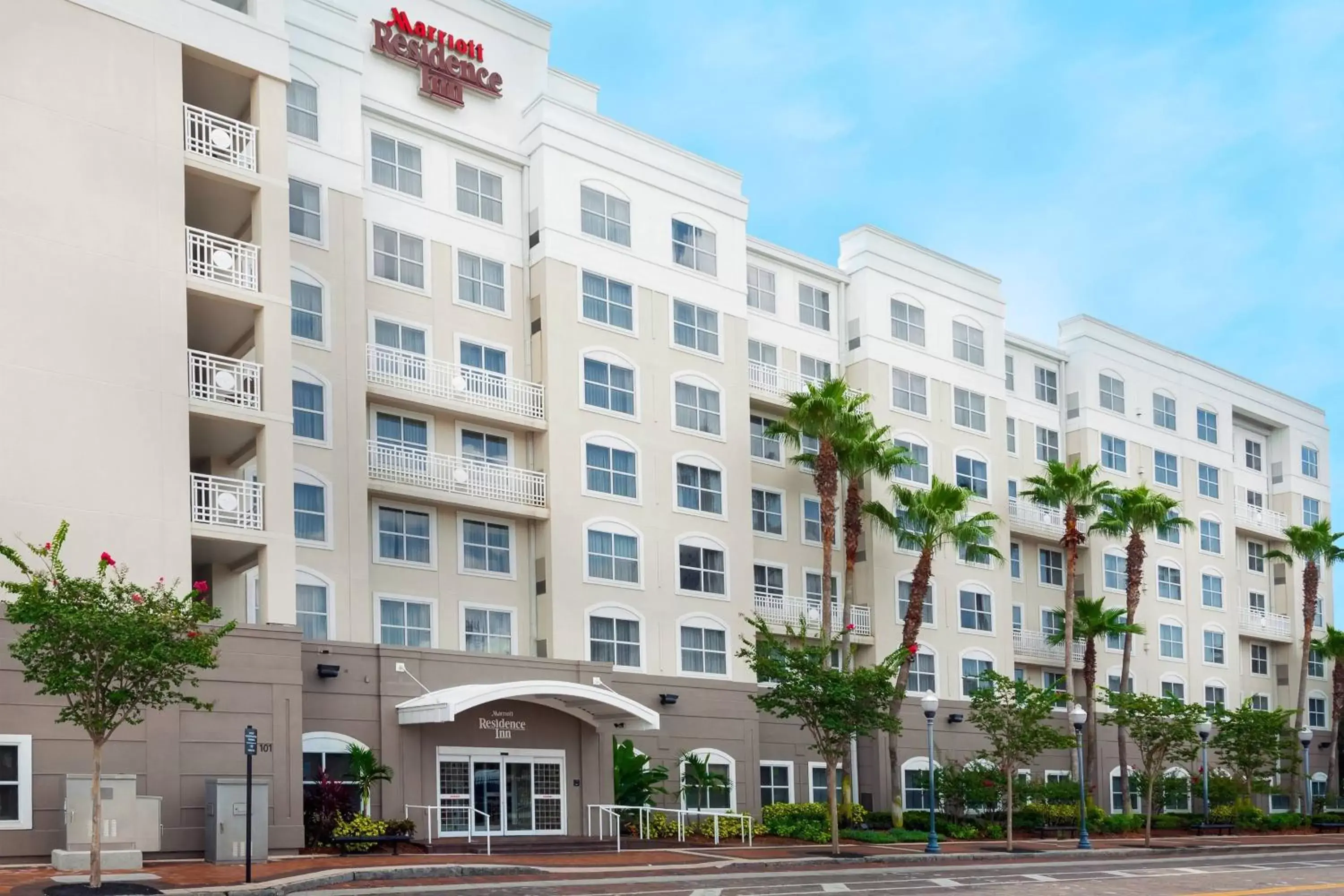 Property Building in Residence Inn Tampa Downtown