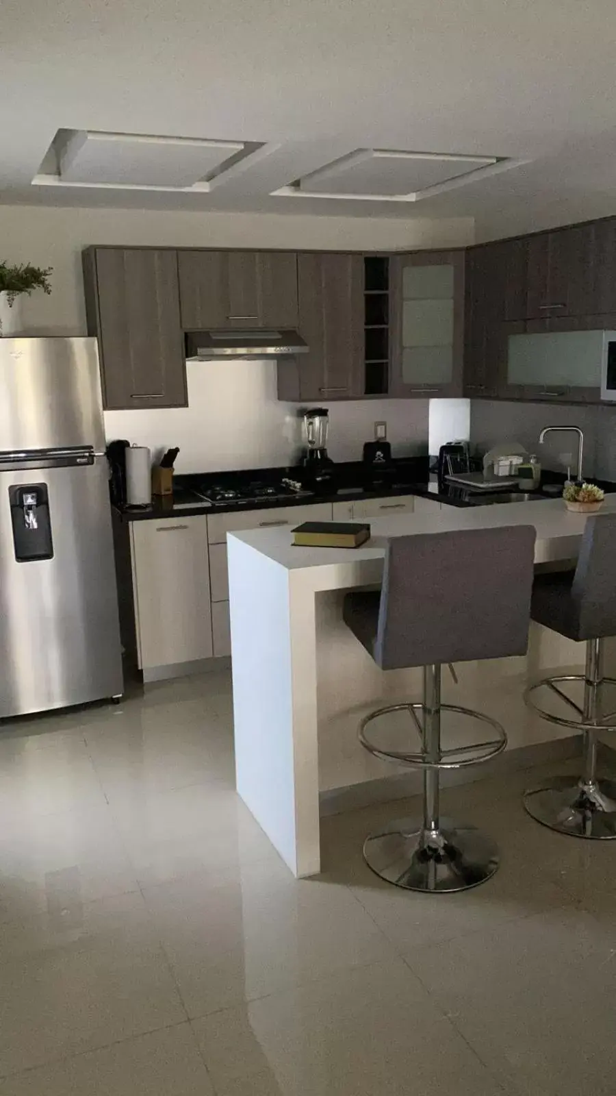 Kitchen/Kitchenette in Ventura Apartments