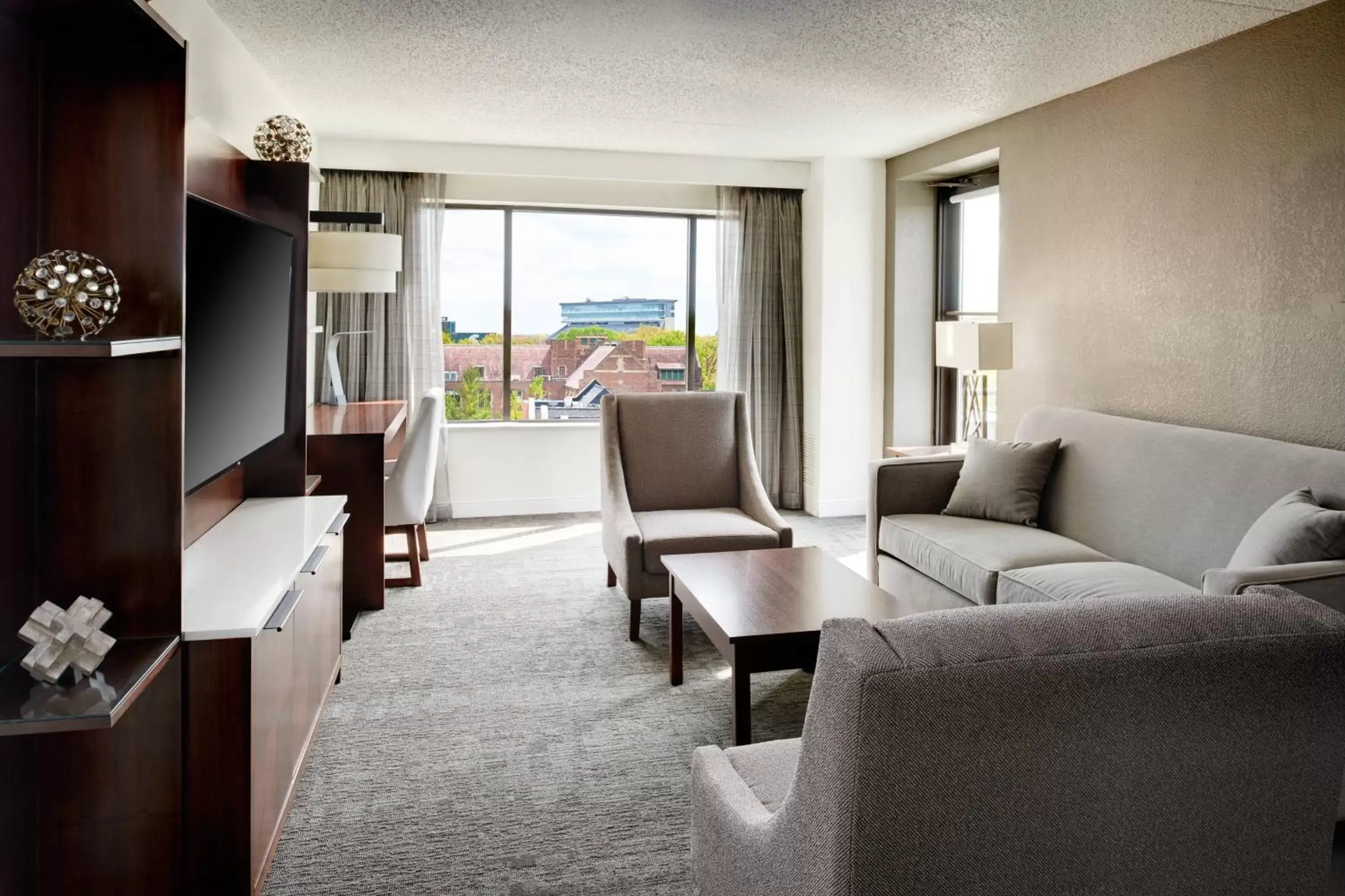 Living room, Seating Area in Marriott East Lansing at University Place