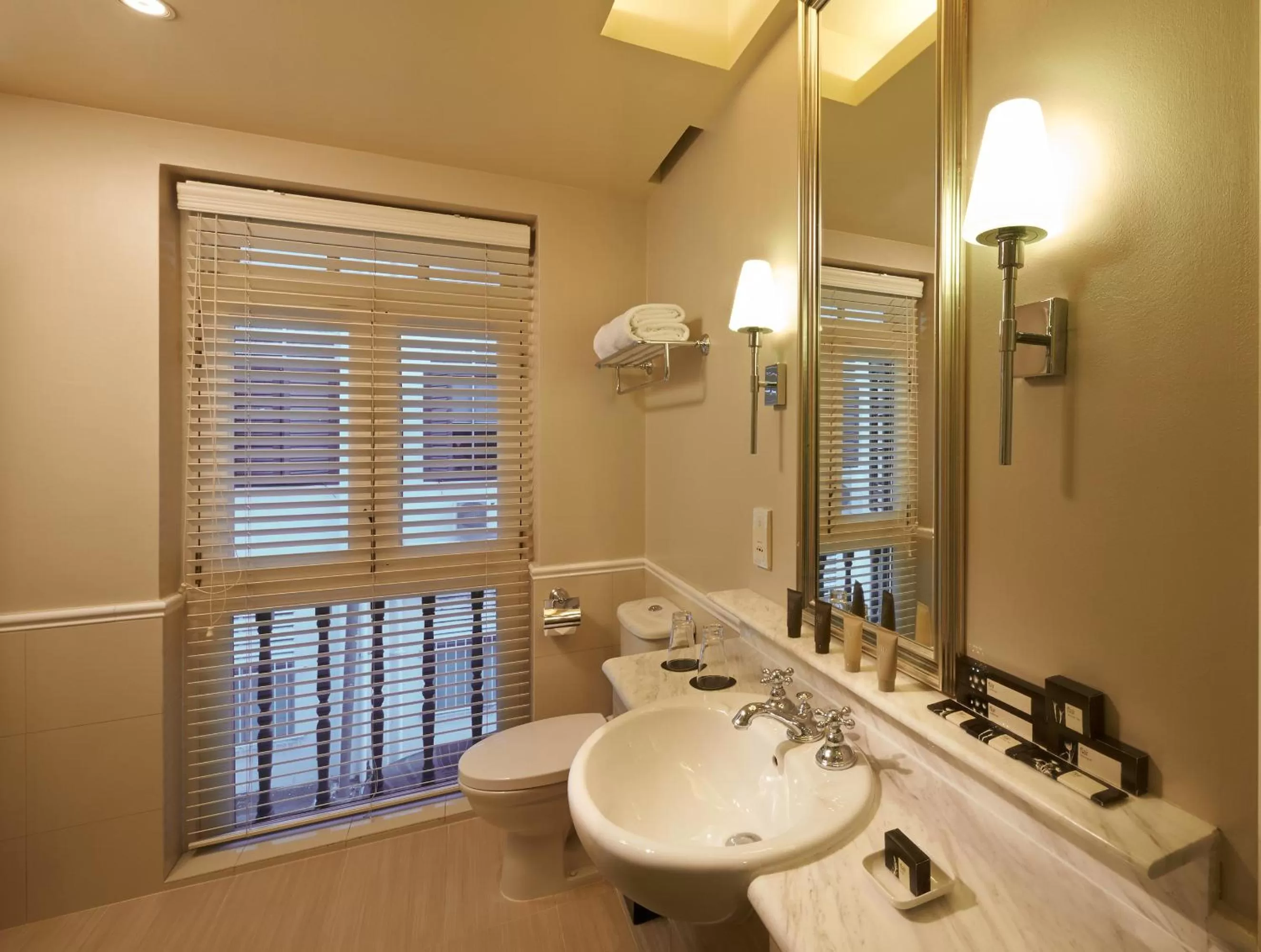 Bathroom in The Scarlet Singapore